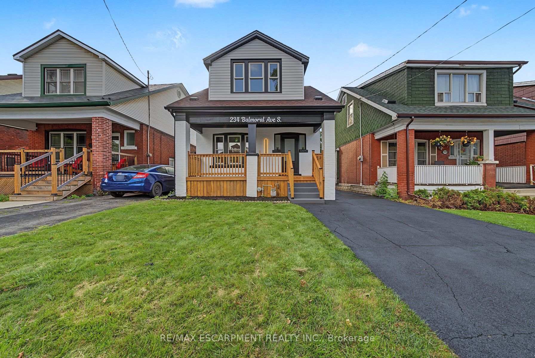 Photo of 234 Balmoral Avenue S