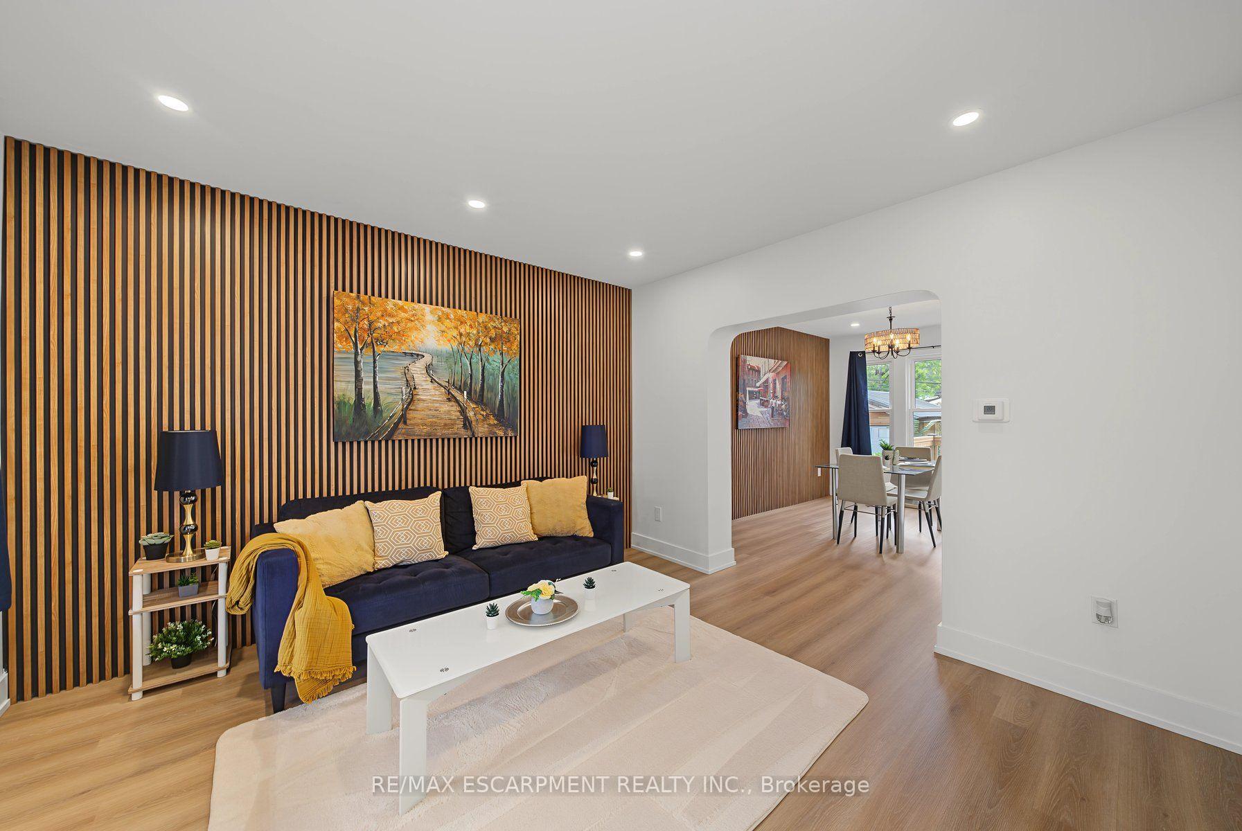 Photo 5 of 234 Balmoral Avenue S, Hamilton, Delta — HOMEH