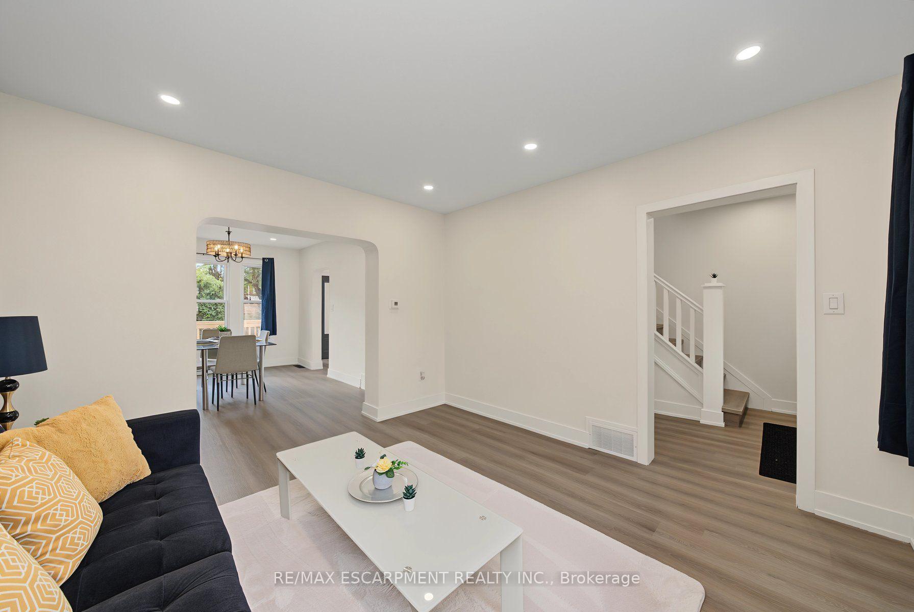 Photo 7 of 234 Balmoral Avenue S, Hamilton, Delta — HOMEH