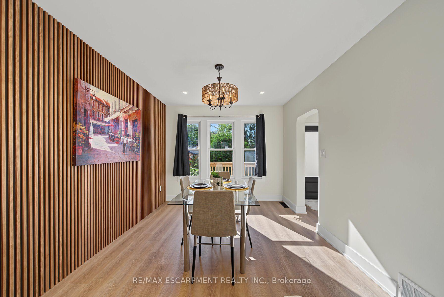 Photo 9 of 234 Balmoral Avenue S, Hamilton, Delta — HOMEH