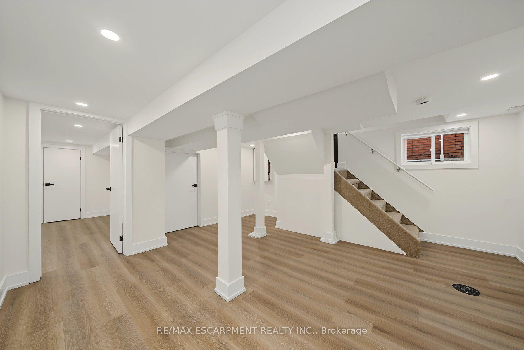 Photo 27 of 234 Balmoral Avenue S, Hamilton, Delta — HOMEH