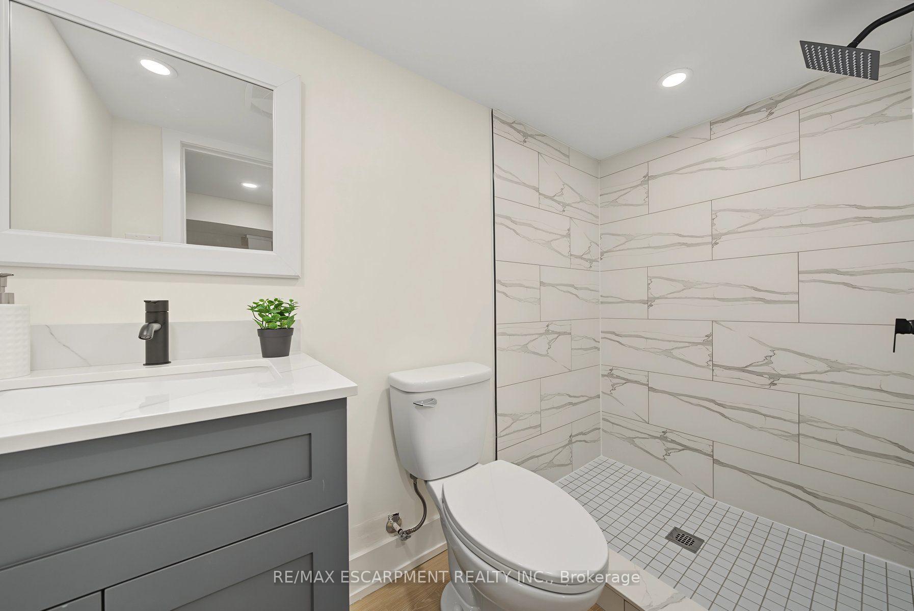 Photo 29 of 234 Balmoral Avenue S, Hamilton, Delta — HOMEH