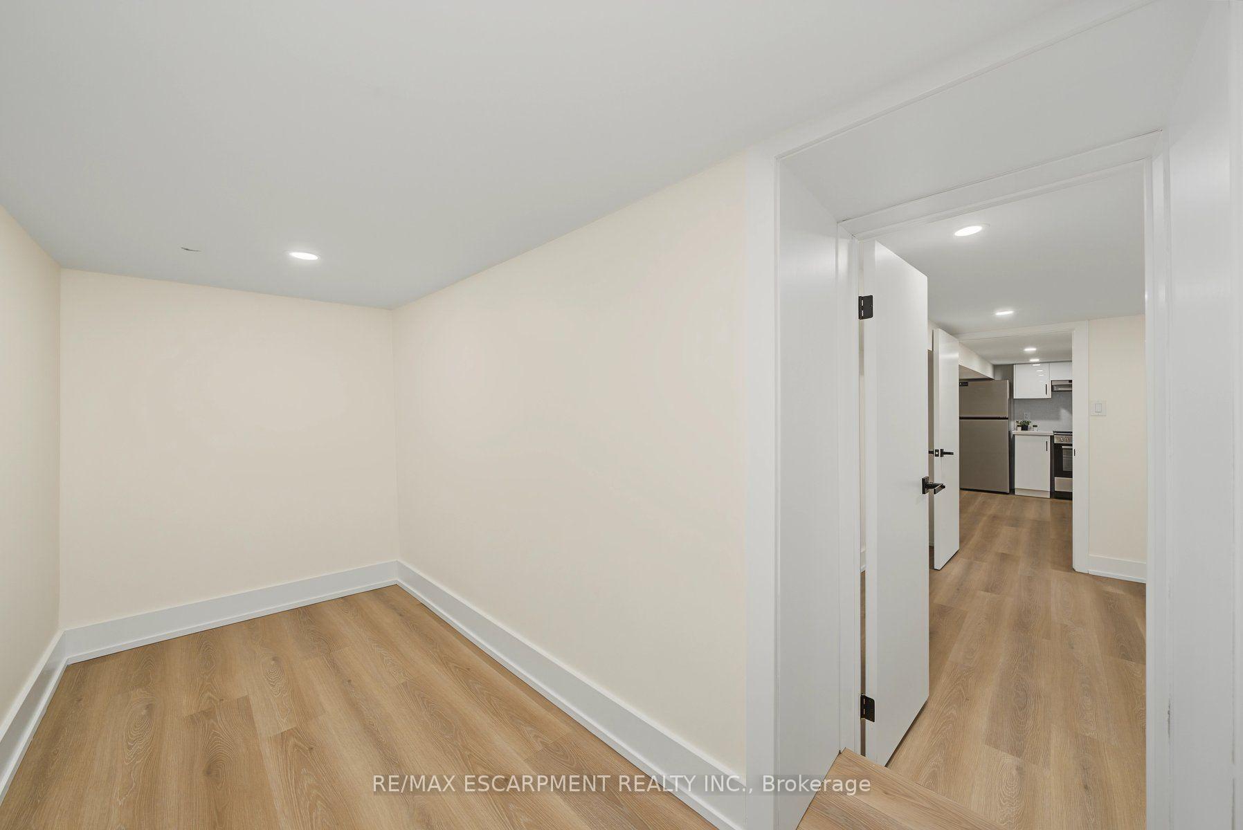 Photo 31 of 234 Balmoral Avenue S, Hamilton, Delta — HOMEH