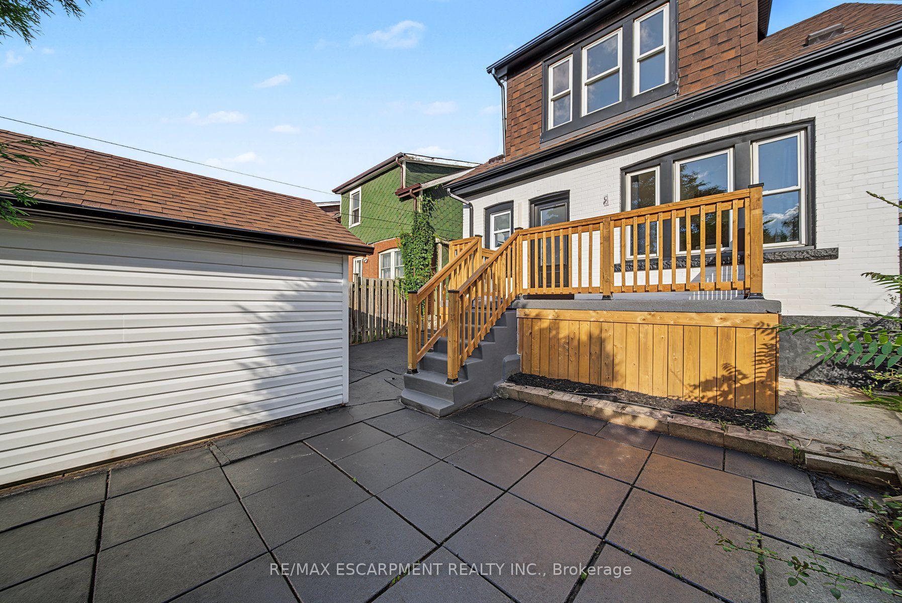 Photo 34 of 234 Balmoral Avenue S, Hamilton, Delta — HOMEH