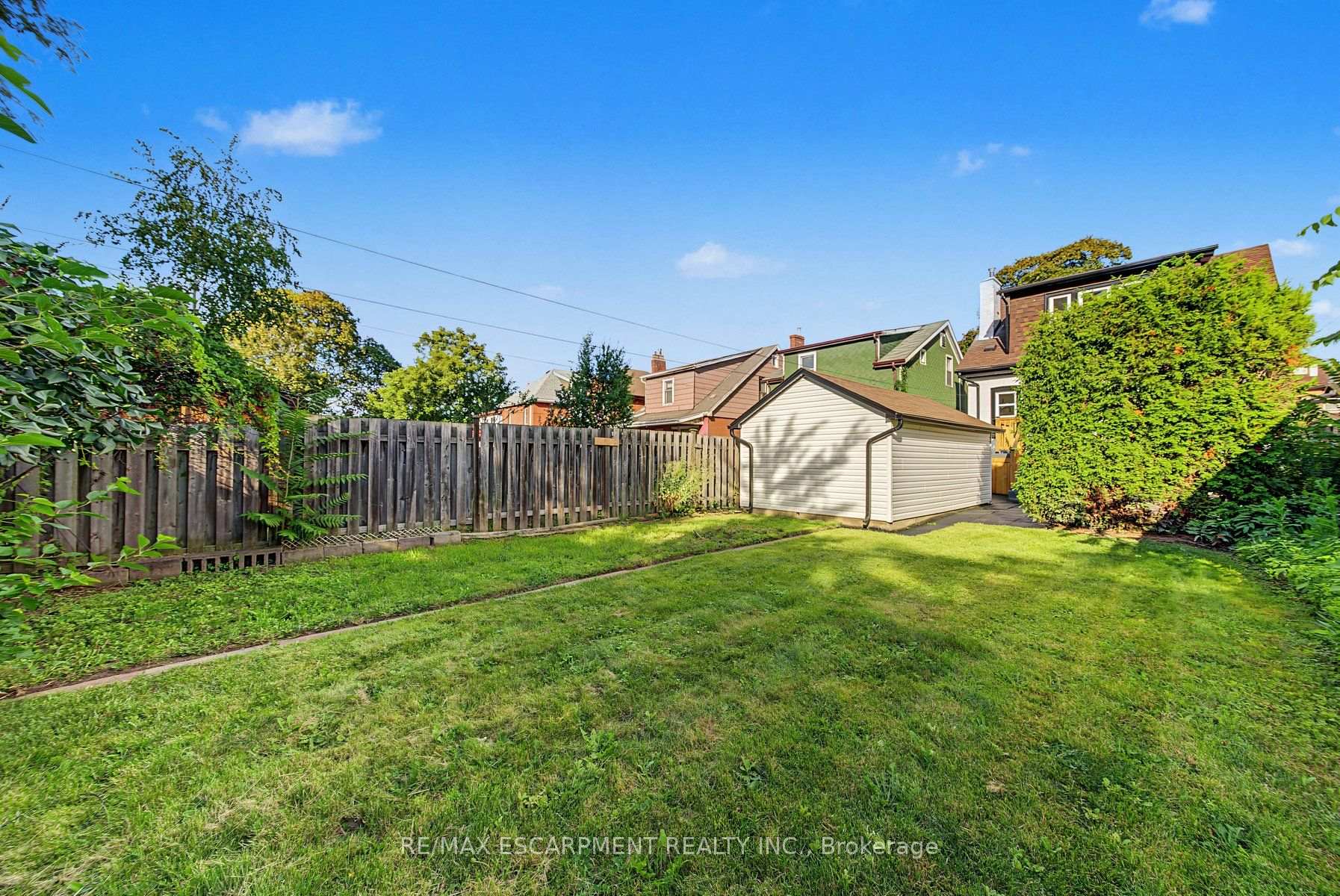 Photo 36 of 234 Balmoral Avenue S, Hamilton, Delta — HOMEH