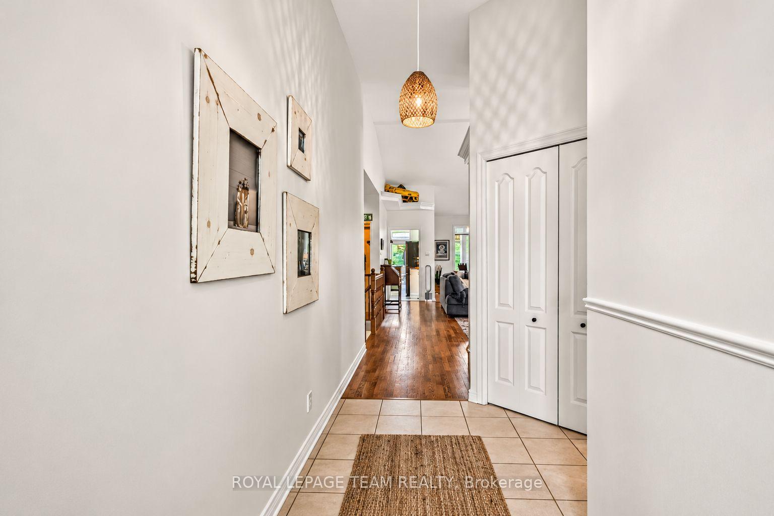 Photo 4 of 70 Sable Run Drive, Ottawa, Stittsville (Central) — HOMEH