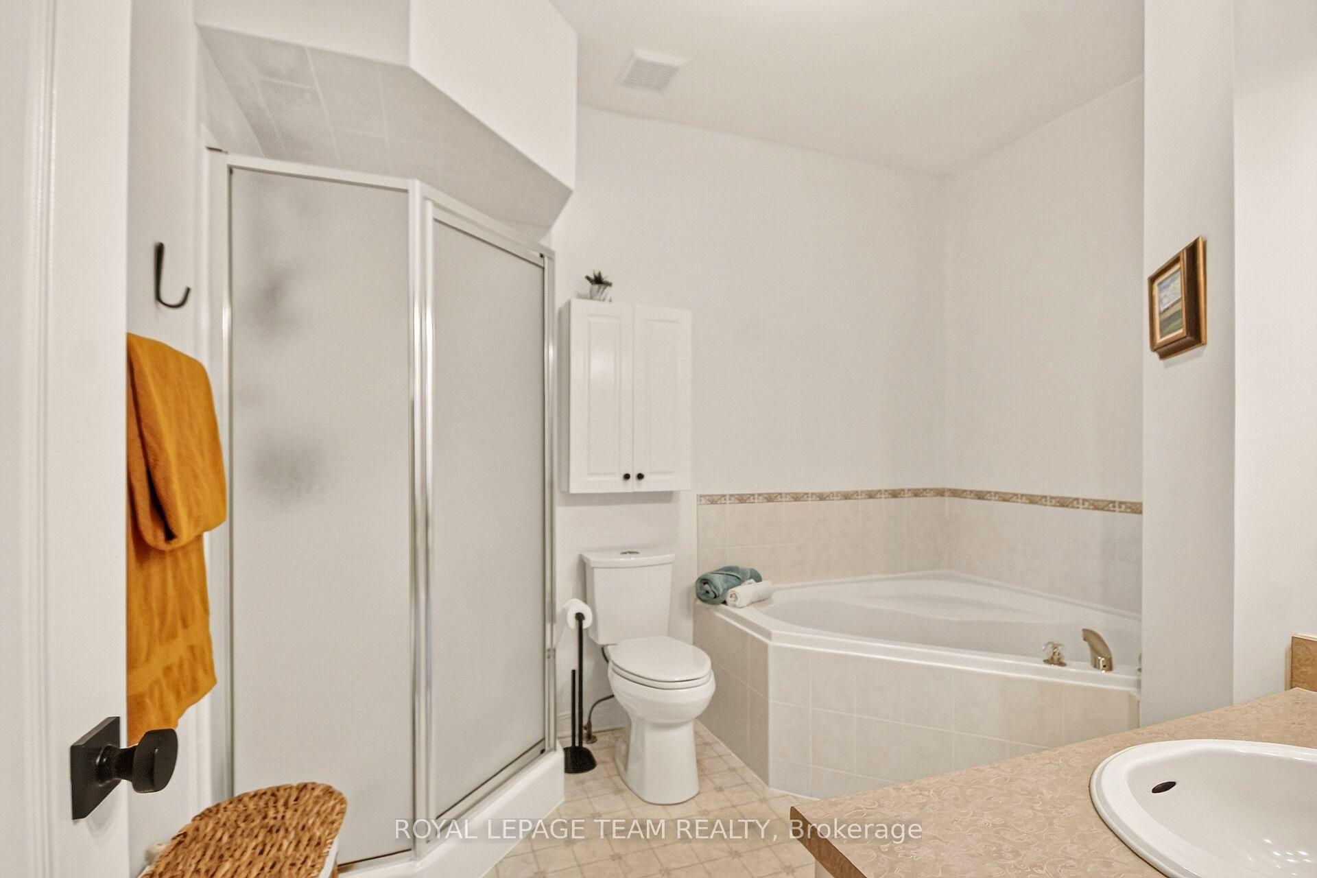 Photo 24 of 70 Sable Run Drive, Ottawa, Stittsville (Central) — HOMEH