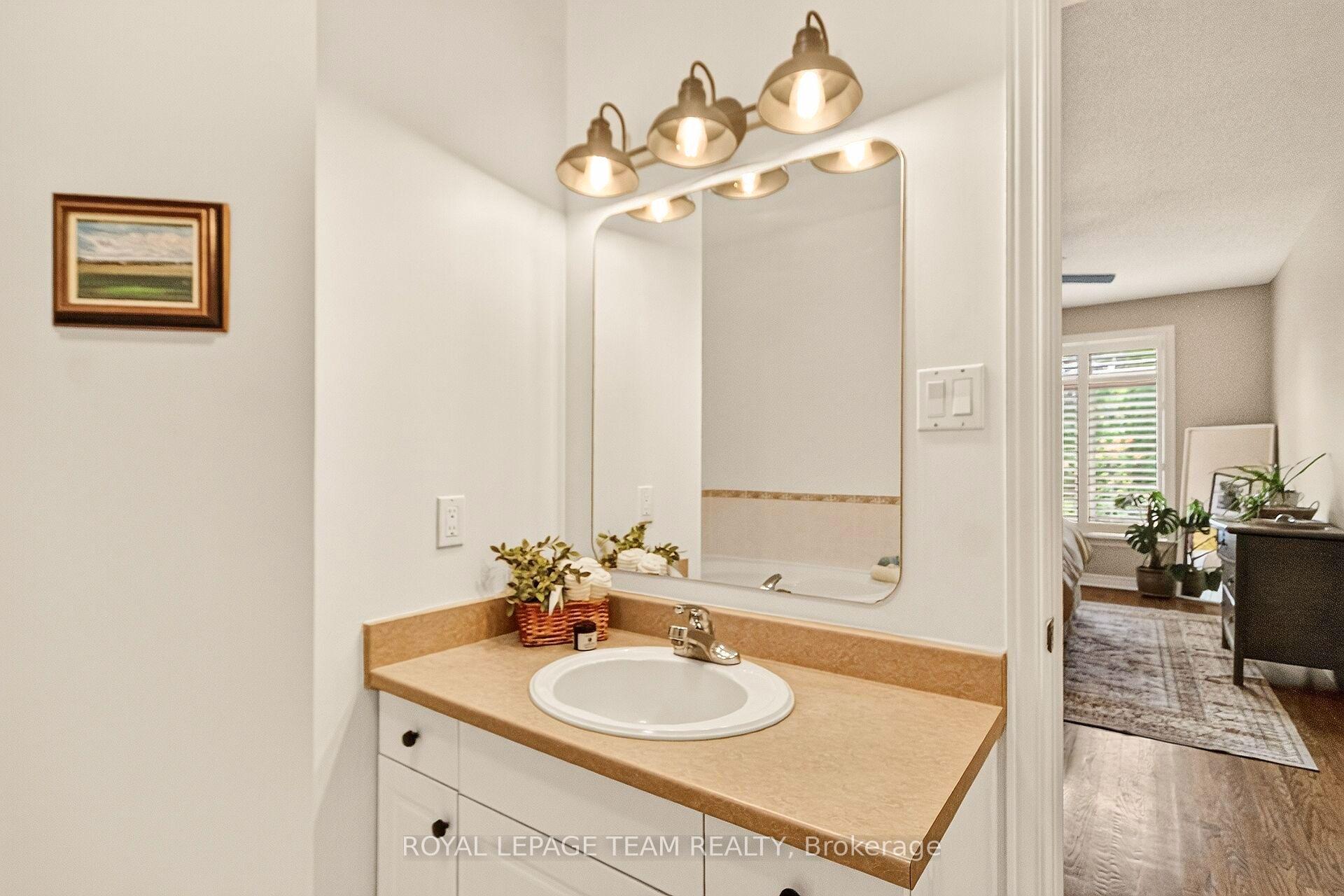 Photo 25 of 70 Sable Run Drive, Ottawa, Stittsville (Central) — HOMEH