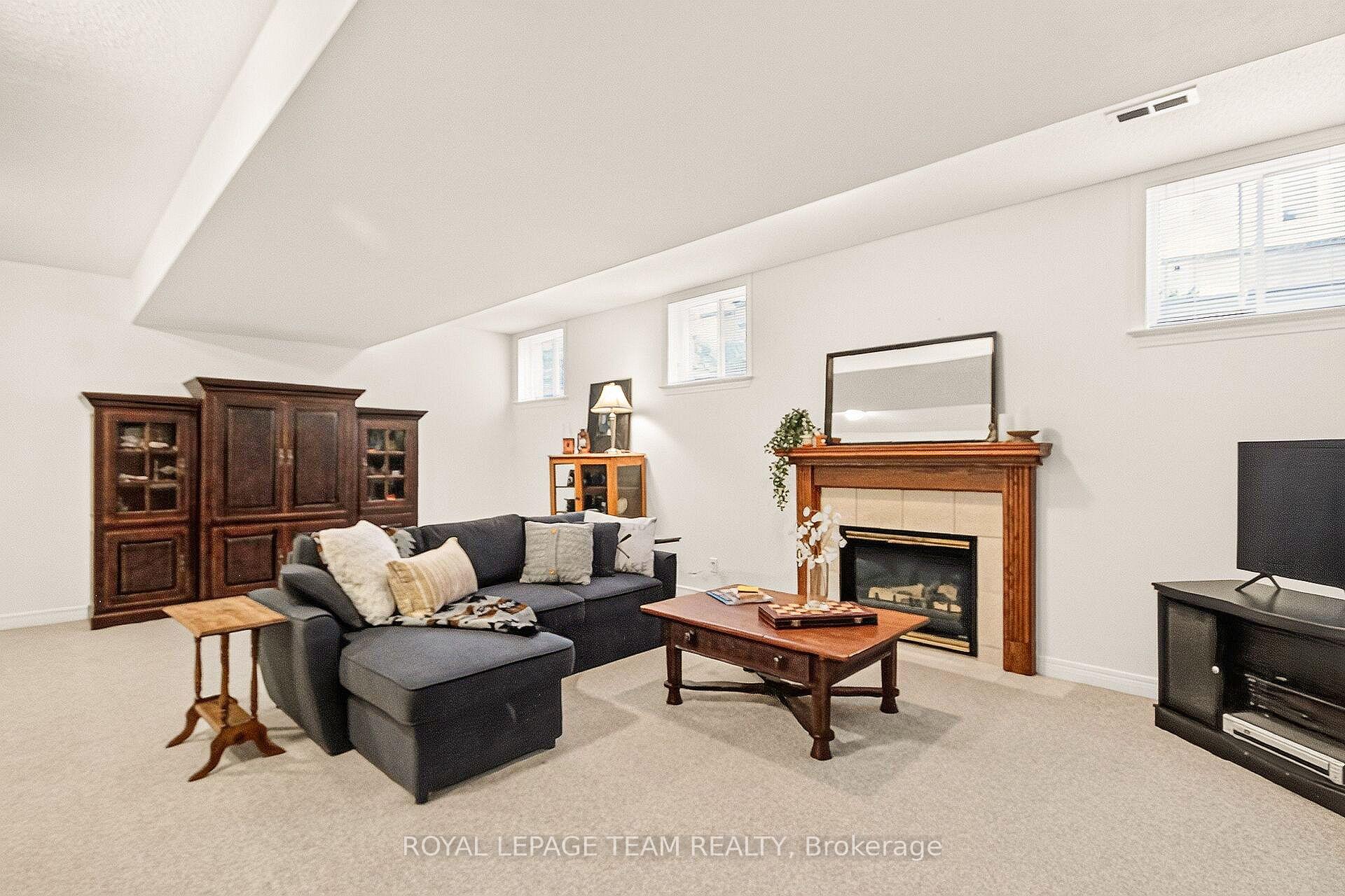 Photo 34 of 70 Sable Run Drive, Ottawa, Stittsville (Central) — HOMEH