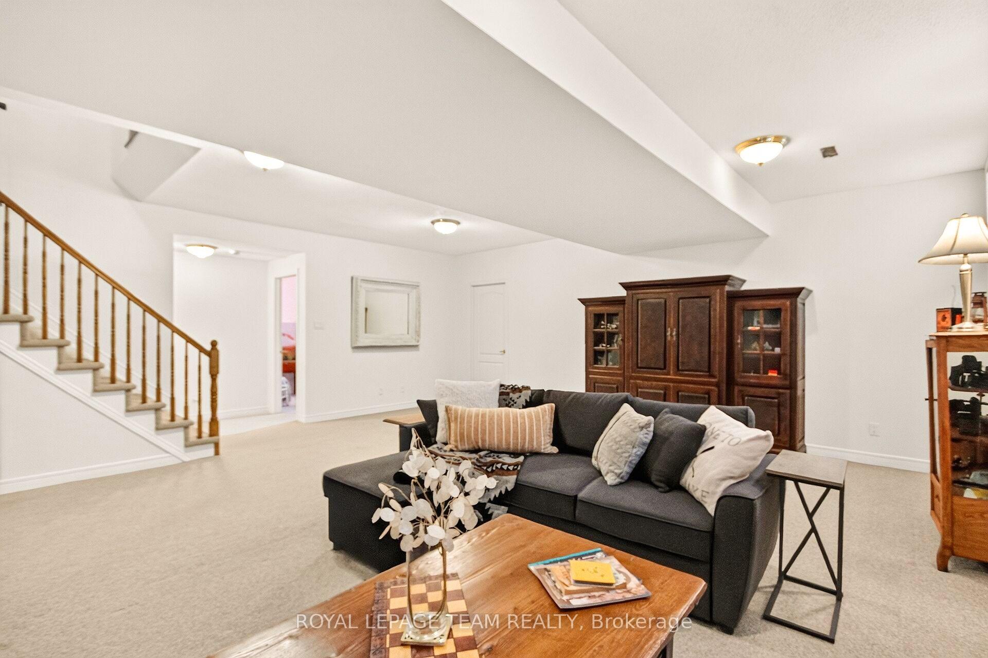 Photo 37 of 70 Sable Run Drive, Ottawa, Stittsville (Central) — HOMEH