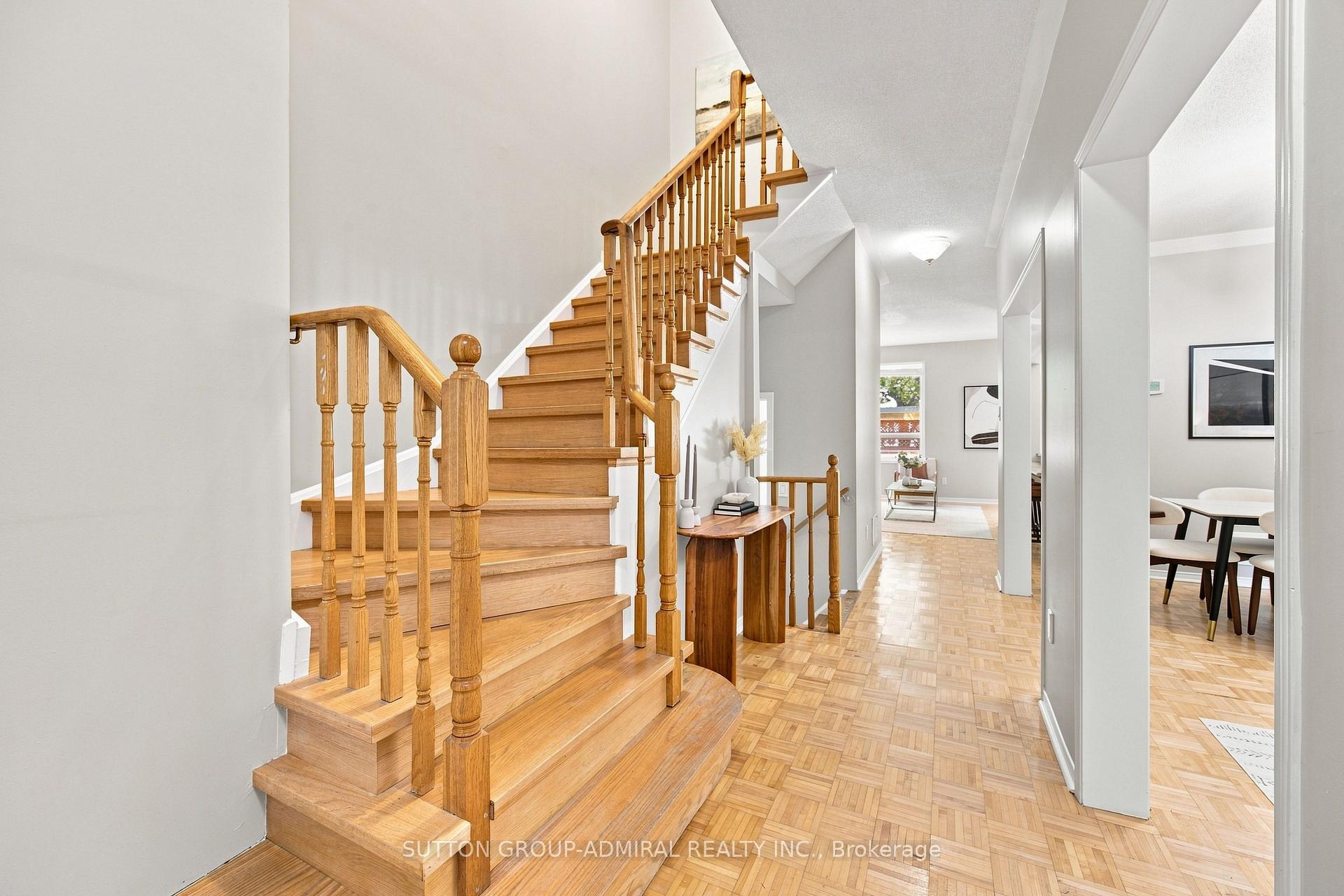 Photo 9 of 14 Craddock Street, Vaughan, Maple — HOMEH