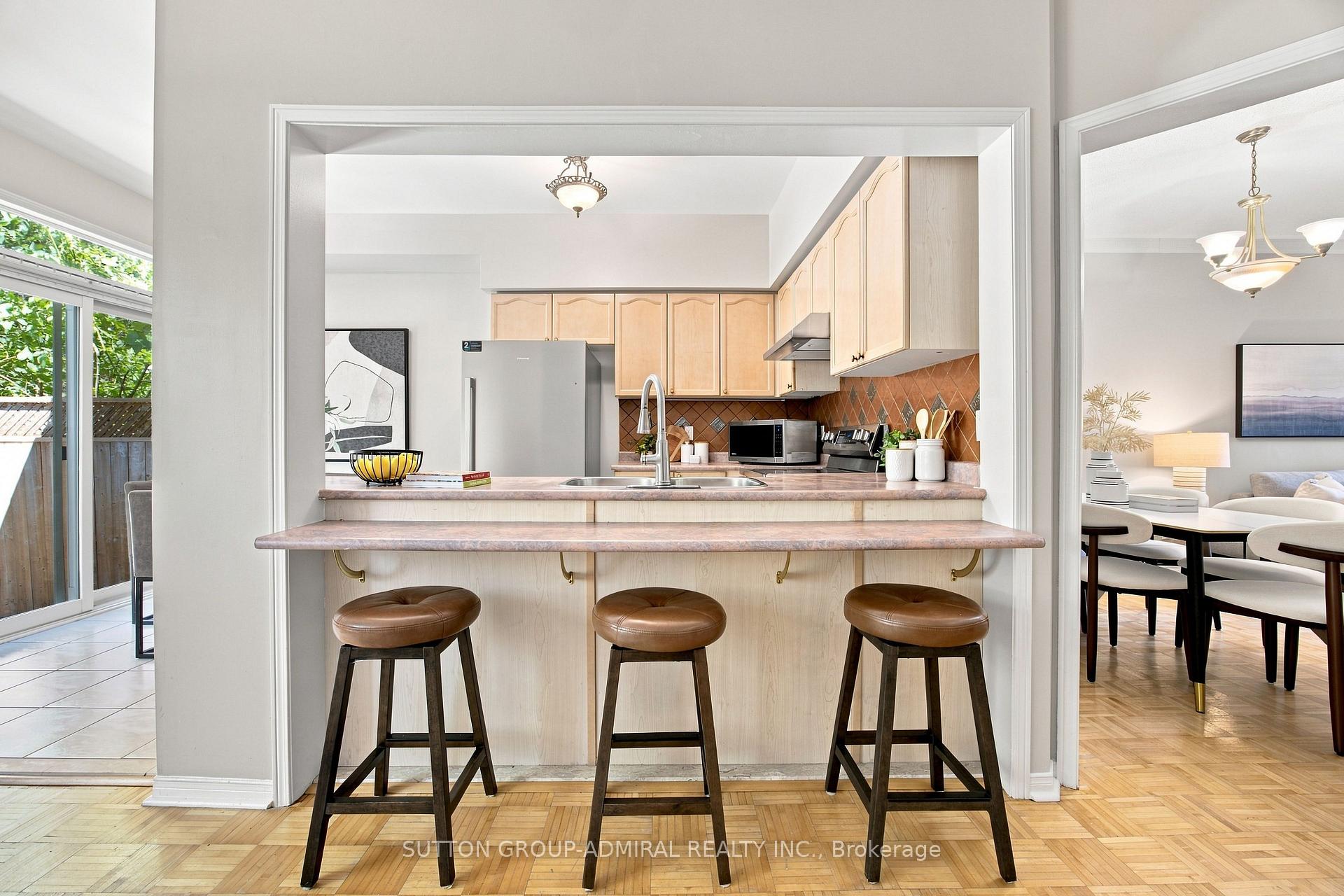 Photo 17 of 14 Craddock Street, Vaughan, Maple — HOMEH