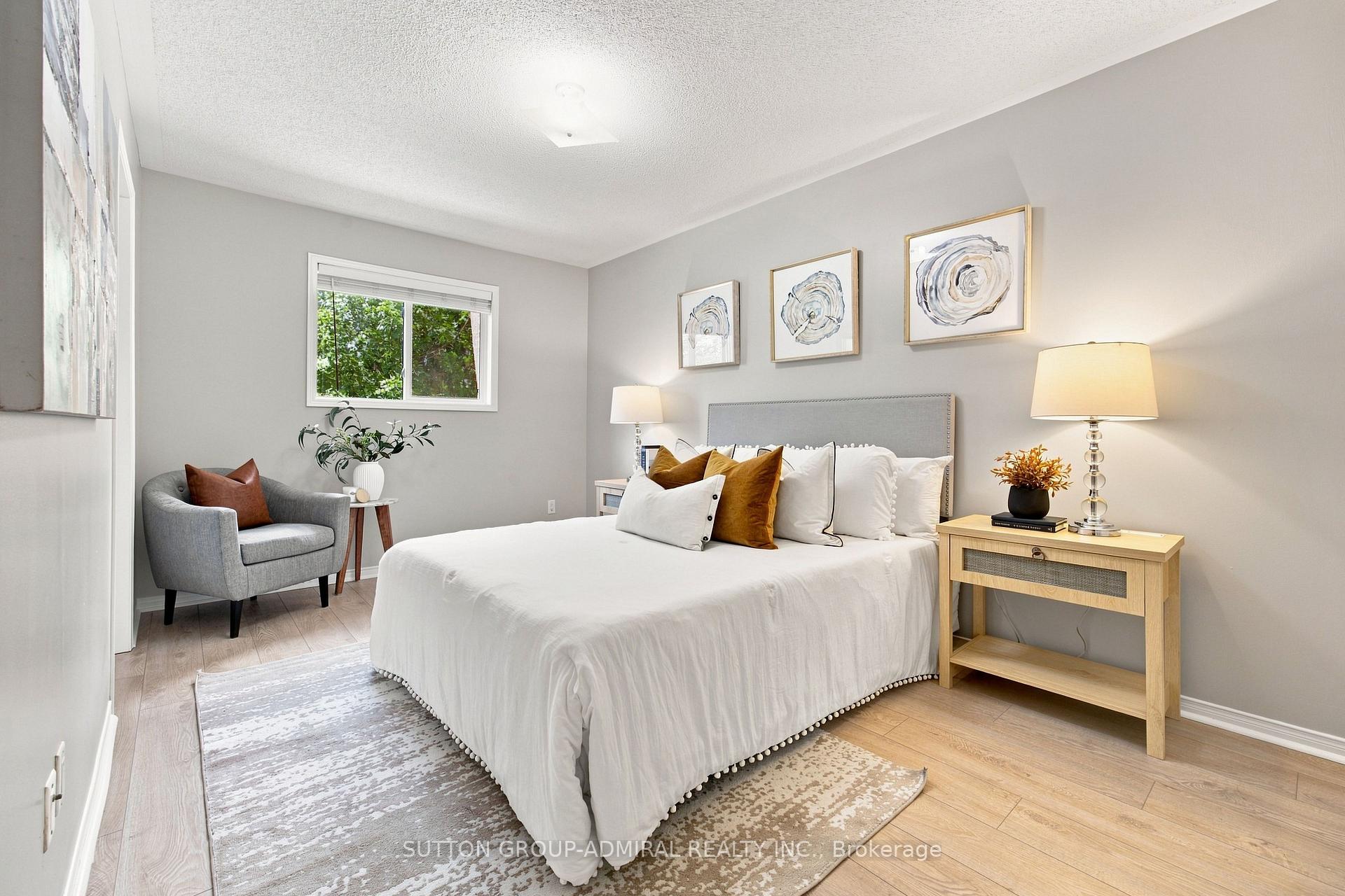 Photo 23 of 14 Craddock Street, Vaughan, Maple — HOMEH