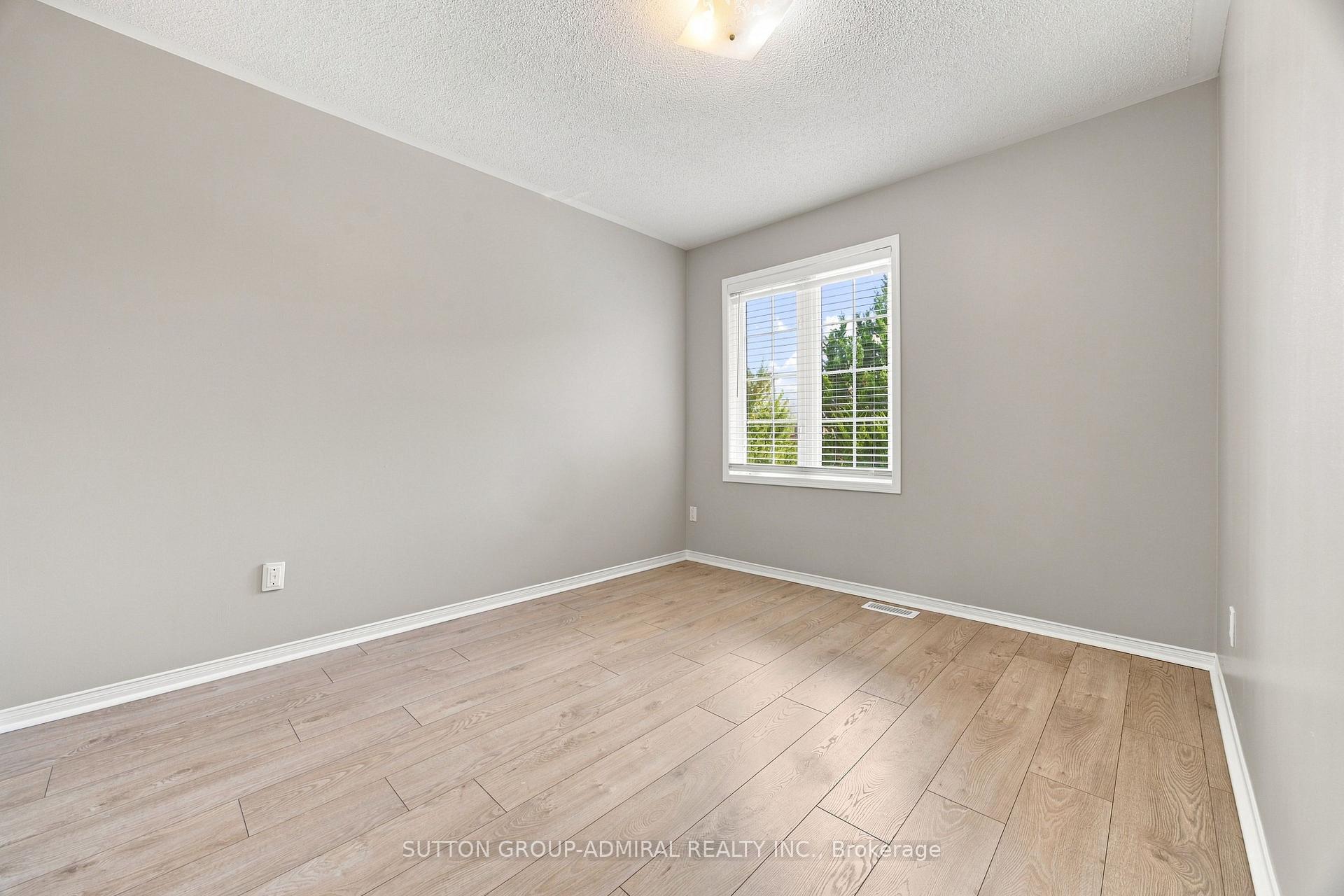 Photo 28 of 14 Craddock Street, Vaughan, Maple — HOMEH