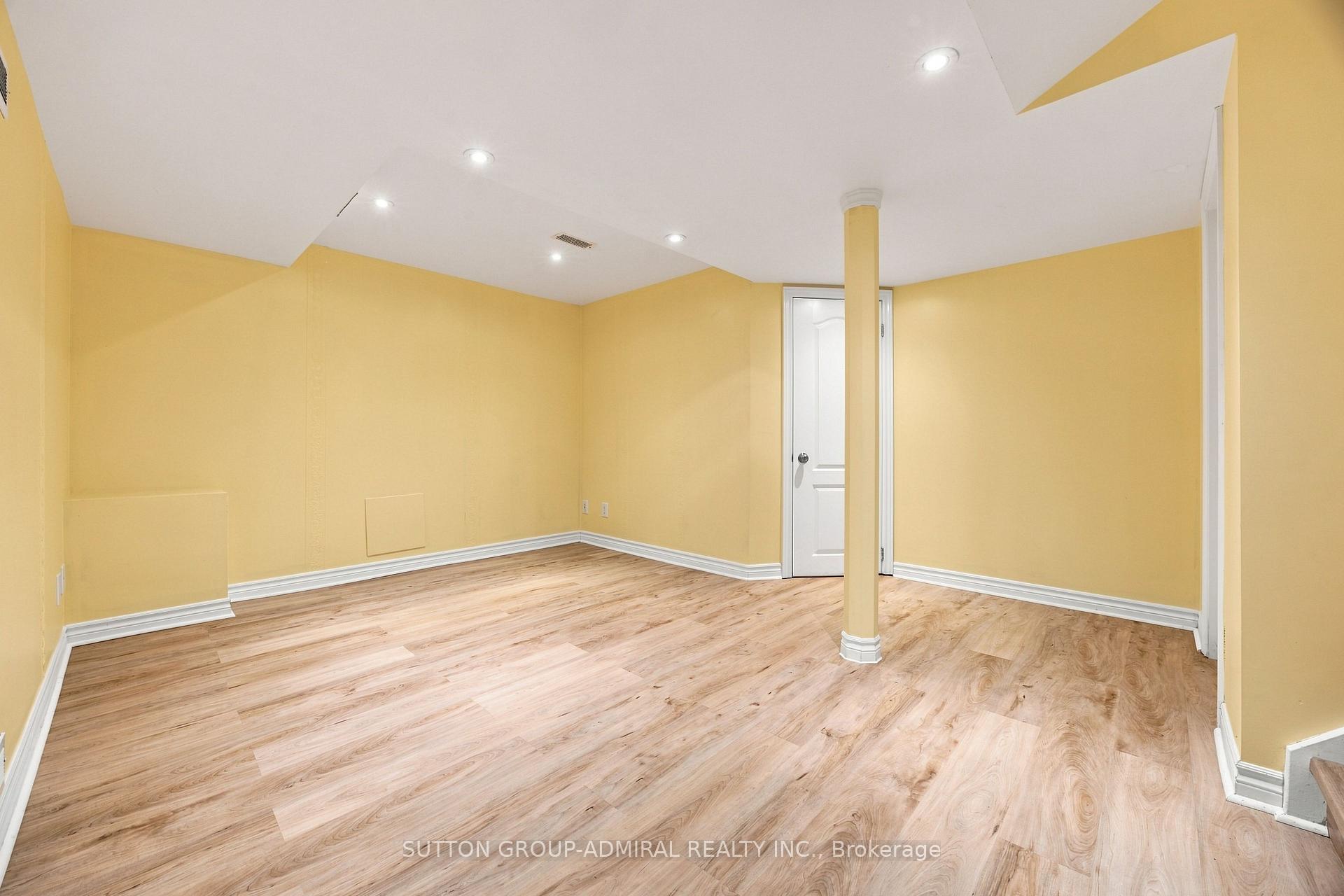 Photo 33 of 14 Craddock Street, Vaughan, Maple — HOMEH