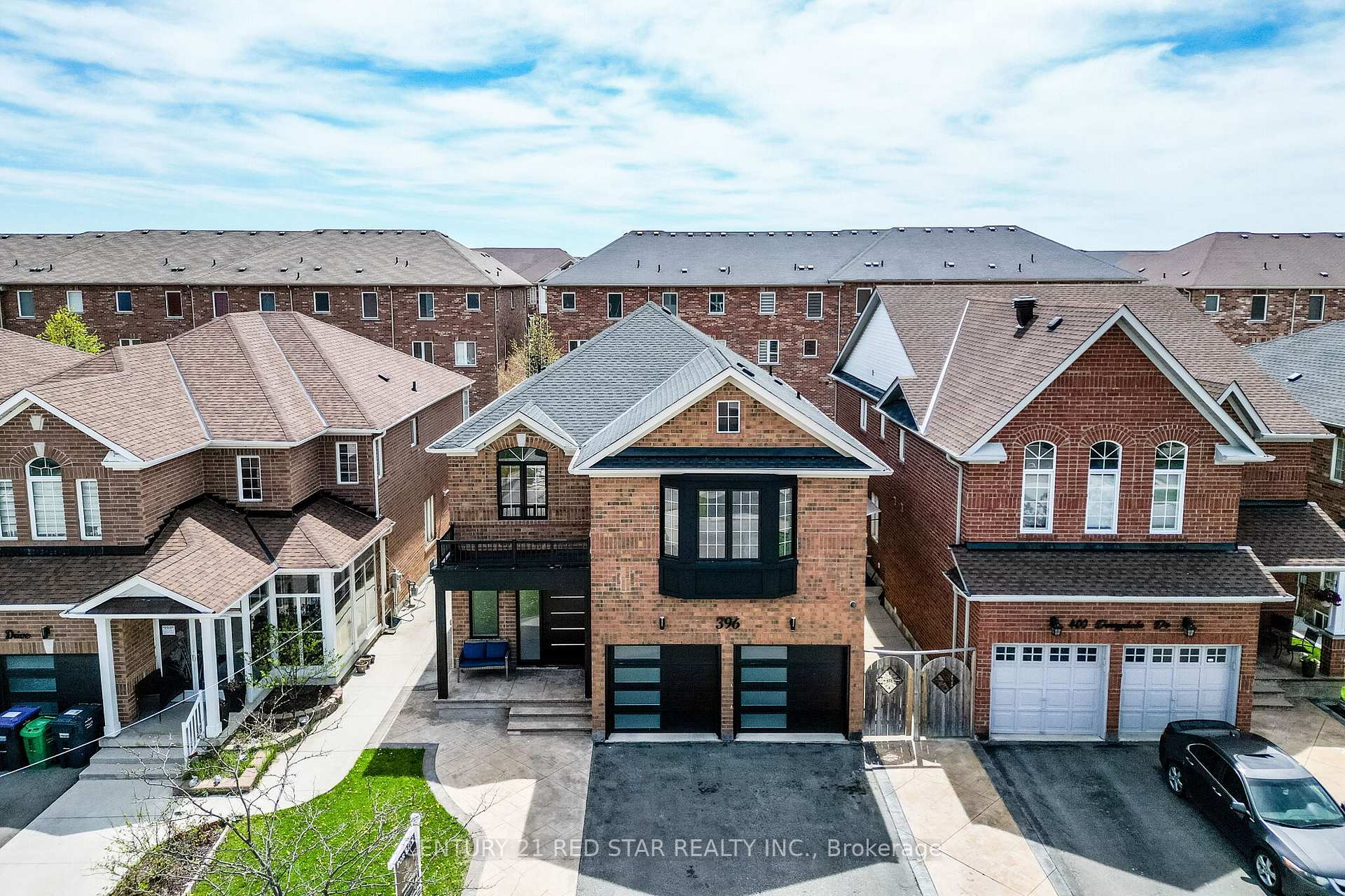 Photo 2 of 396 Derrydale Drive, Mississauga, Meadowvale Village — HOMEH