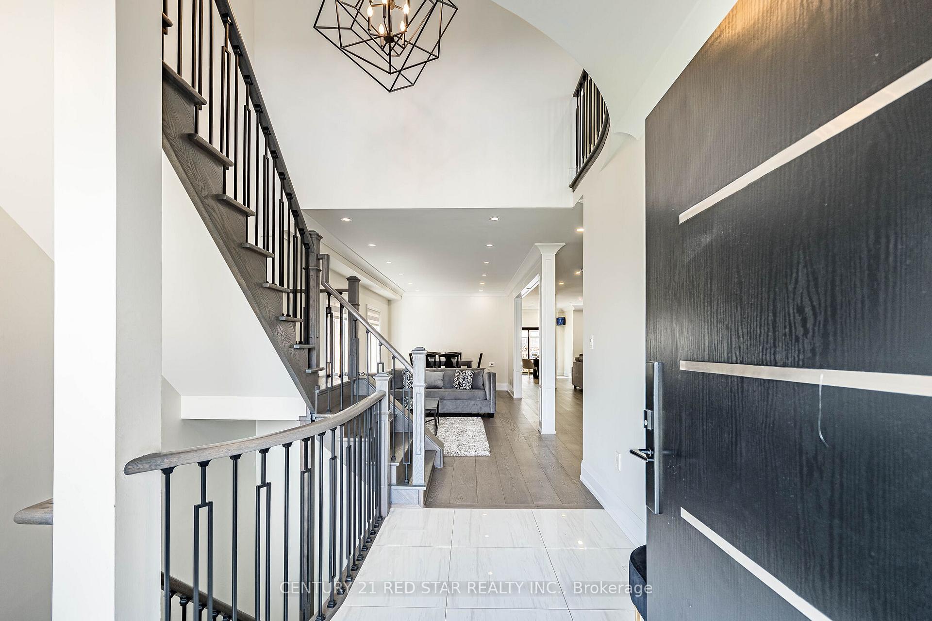 Photo 3 of 396 Derrydale Drive, Mississauga, Meadowvale Village — HOMEH
