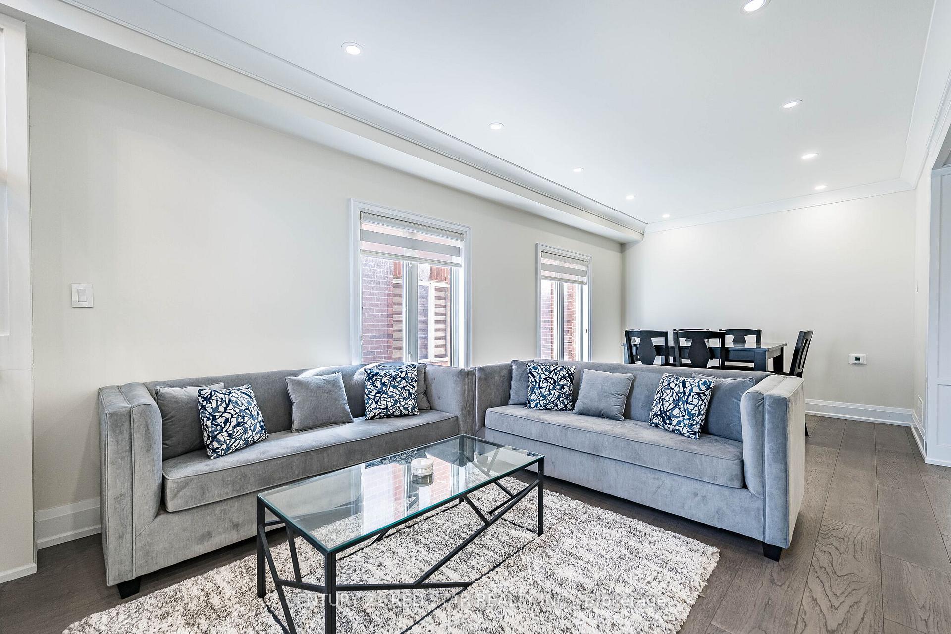 Photo 6 of 396 Derrydale Drive, Mississauga, Meadowvale Village — HOMEH