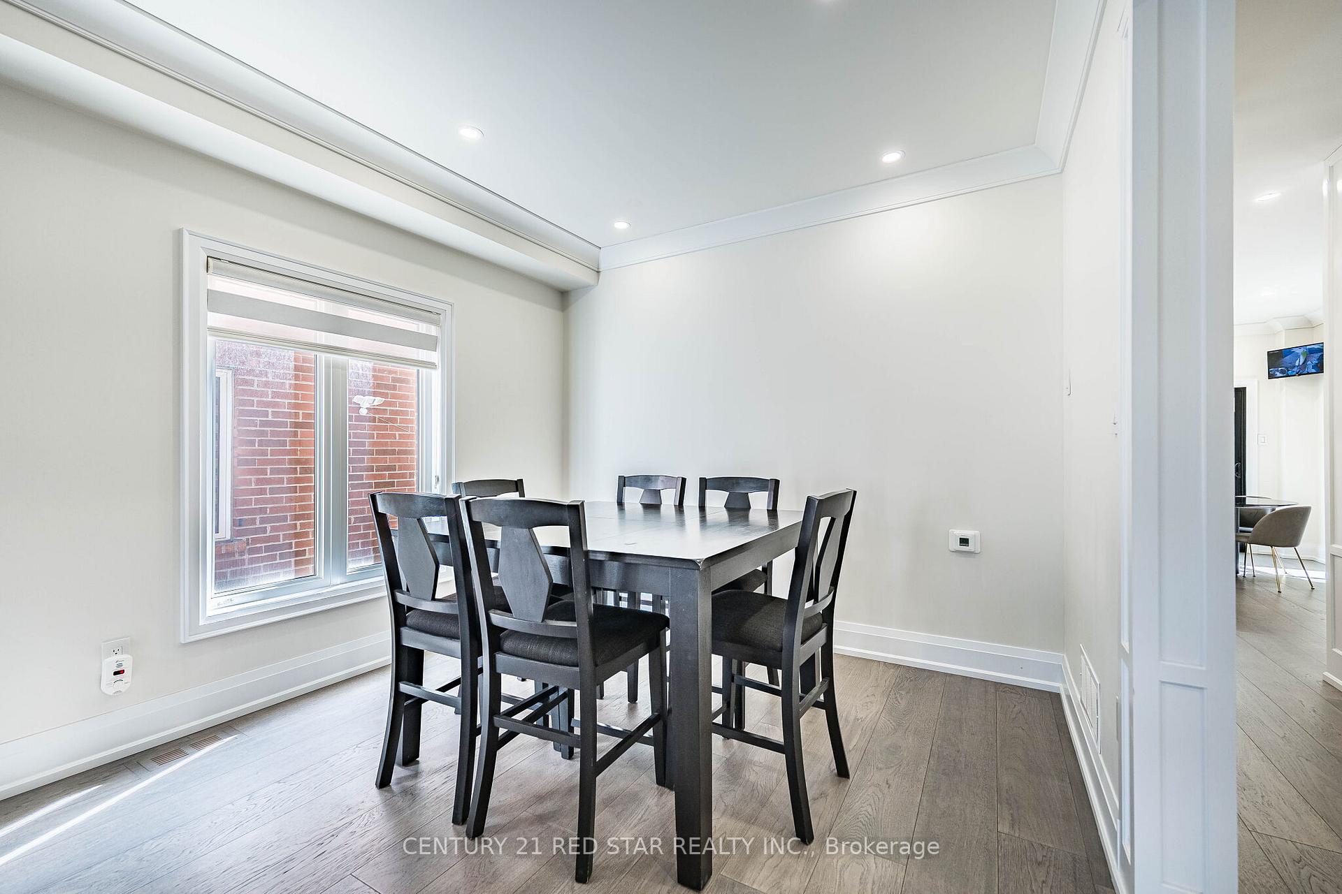 Photo 7 of 396 Derrydale Drive, Mississauga, Meadowvale Village — HOMEH