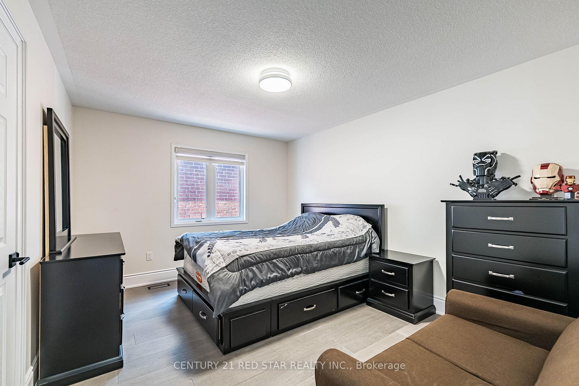 Photo 28 of 396 Derrydale Drive, Mississauga, Meadowvale Village — HOMEH
