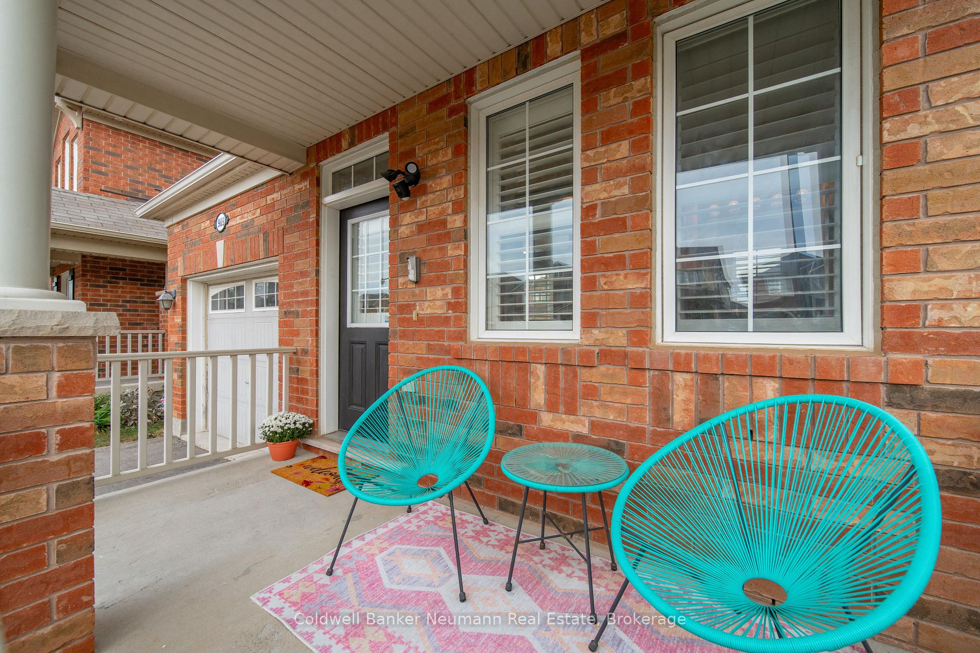Photo 4 of 909 Farmstead Drive, Milton, Willmott — HOMEH