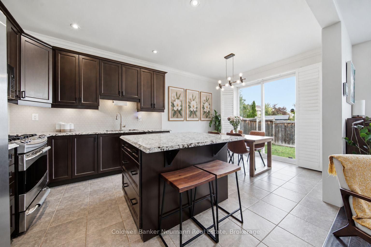 Photo 13 of 909 Farmstead Drive, Milton, Willmott — HOMEH
