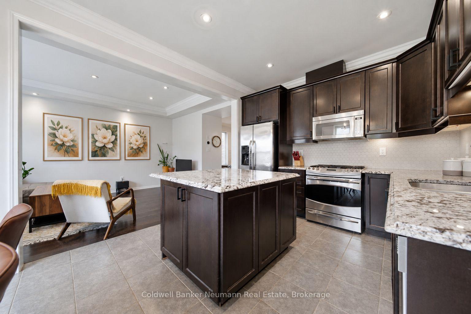 Photo 16 of 909 Farmstead Drive, Milton, Willmott — HOMEH
