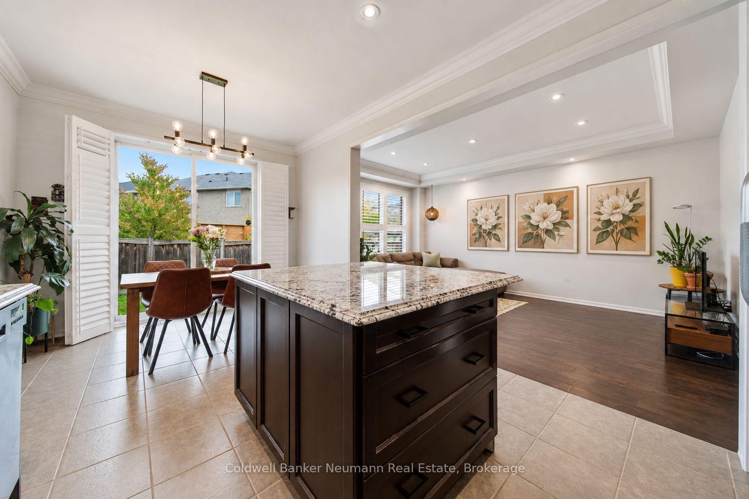 Photo 17 of 909 Farmstead Drive, Milton, Willmott — HOMEH