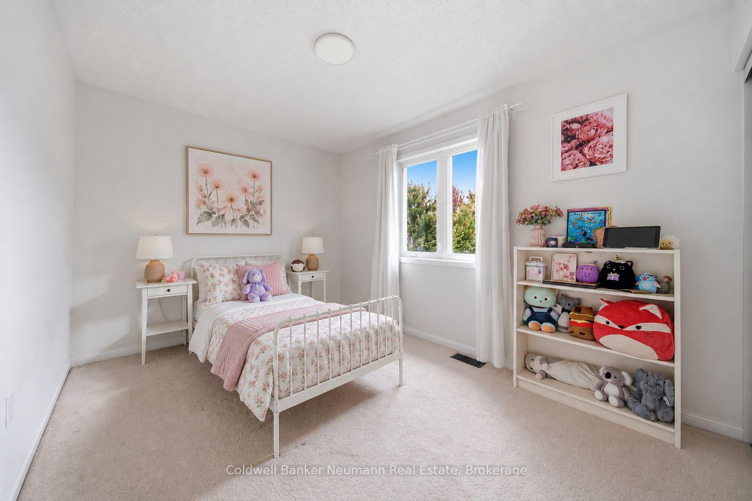 Photo 19 of 909 Farmstead Drive, Milton, Willmott — HOMEH