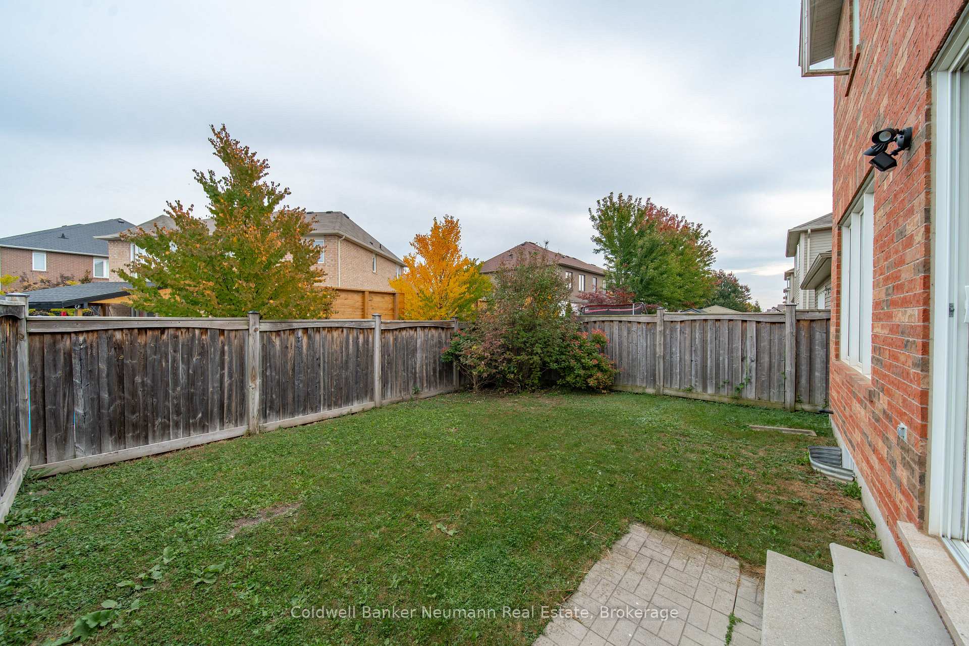 Photo 28 of 909 Farmstead Drive, Milton, Willmott — HOMEH
