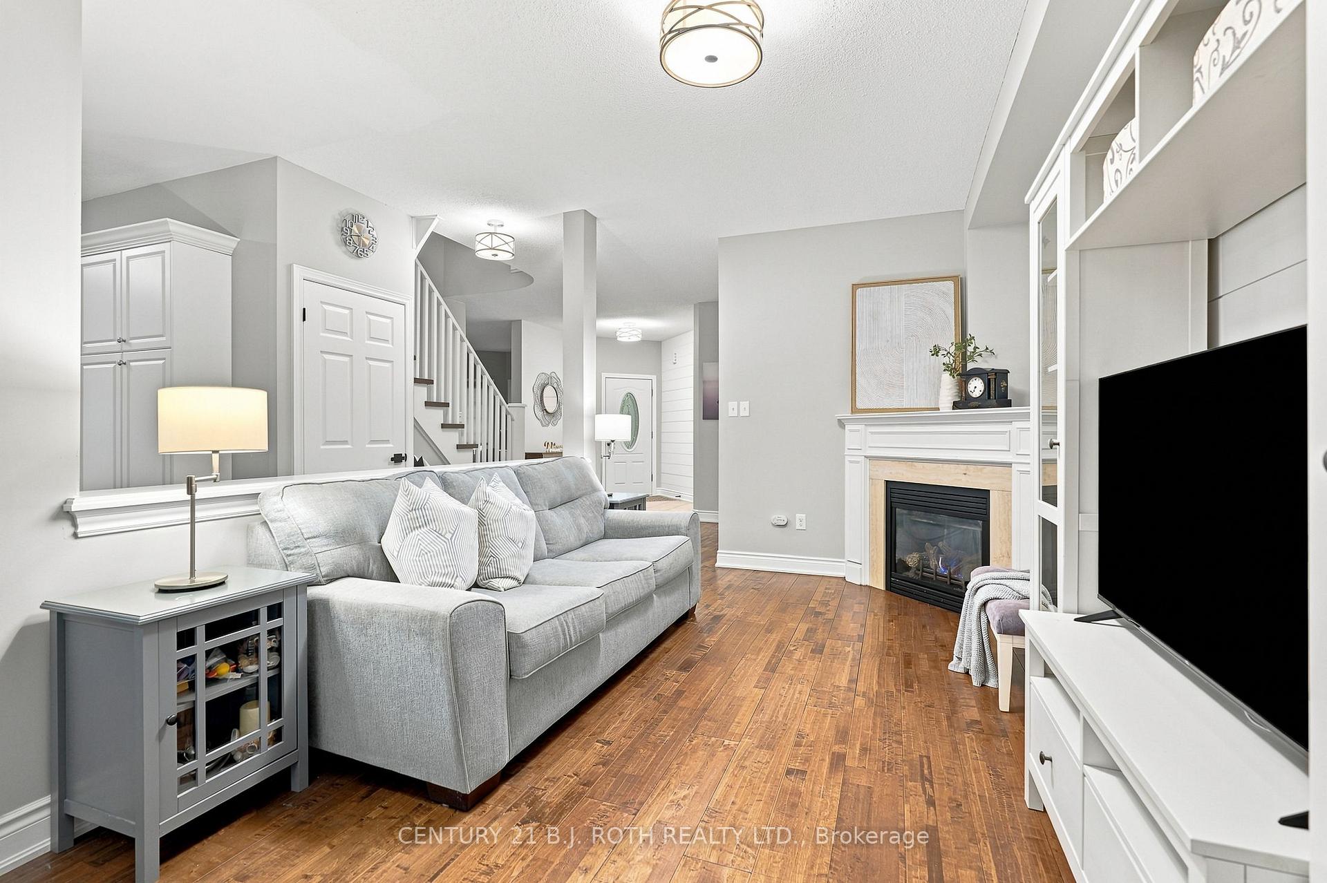 Photo 10 of 96 Penvill Trail, Barrie, Ardagh — HOMEH