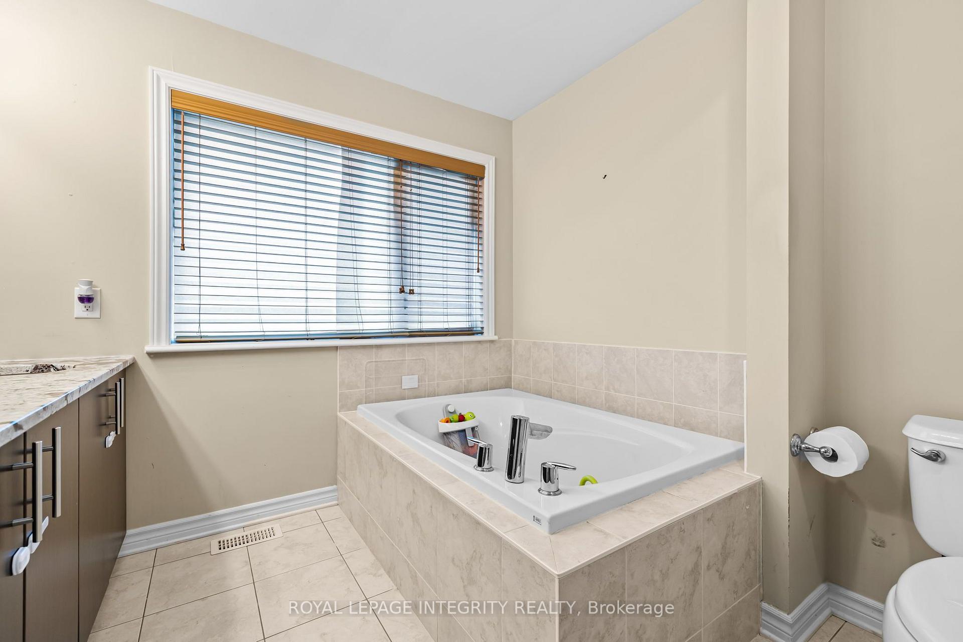 Photo 29 of 280 Keyrock Drive, Ottawa, Kanata - Kanata Lakes/Heritage Hills — HOMEH