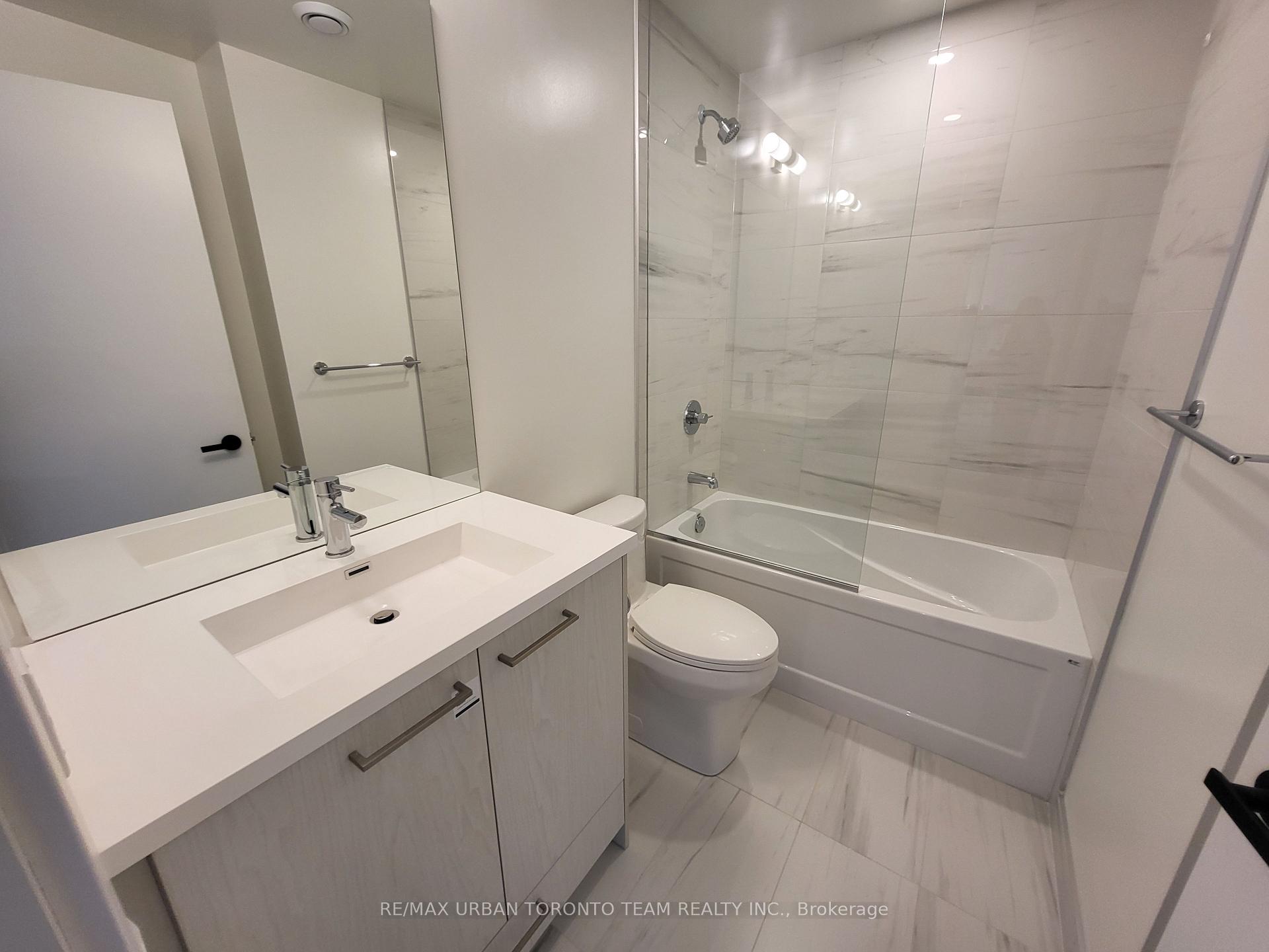 Photo 8 of Unit 3308, 28 Interchange Way, Vaughan, Vaughan Corporate Centre — HOMEH
