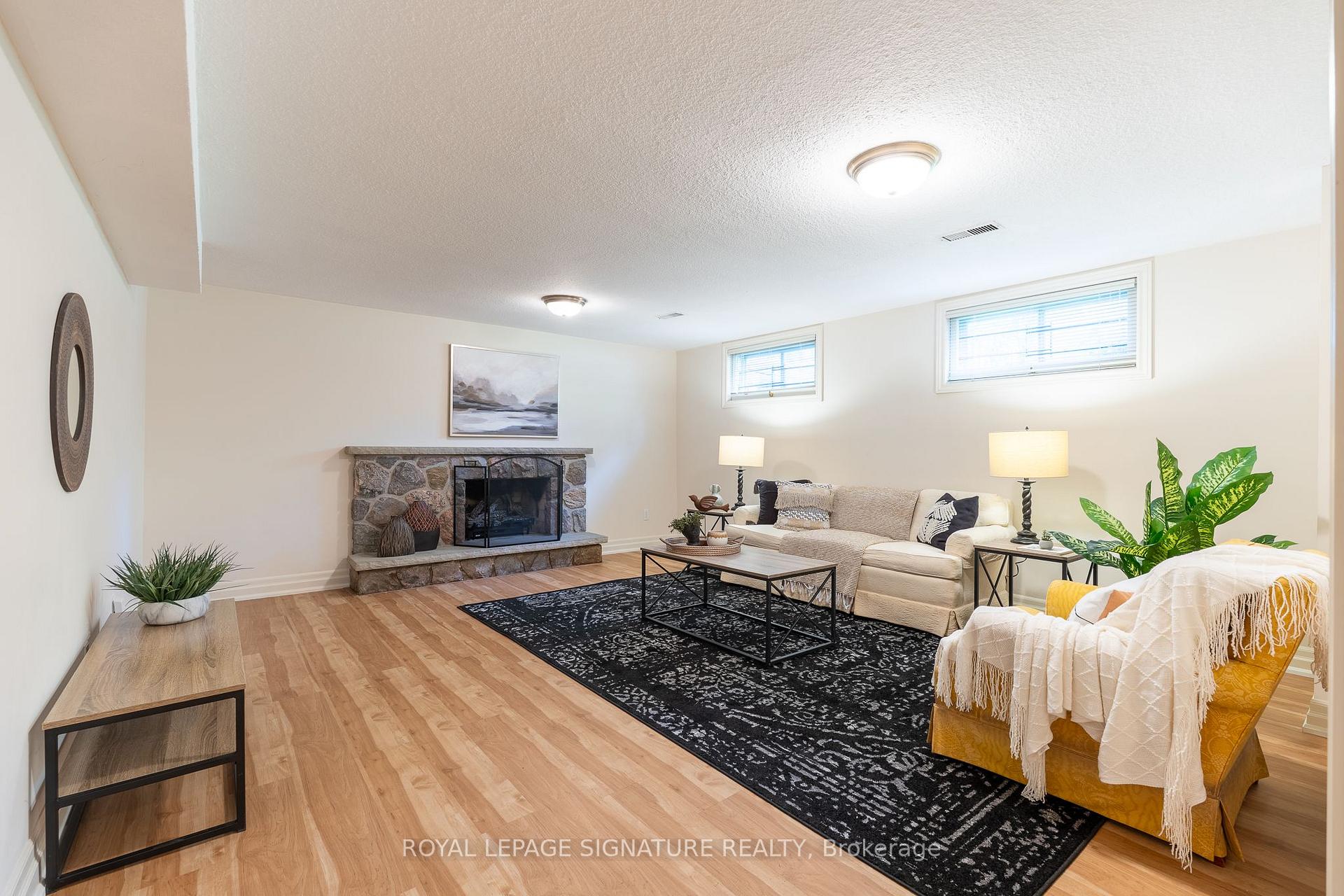 Photo 29 of 38 Danville Drive, North York, St. Andrew-Windfields — HOMEH