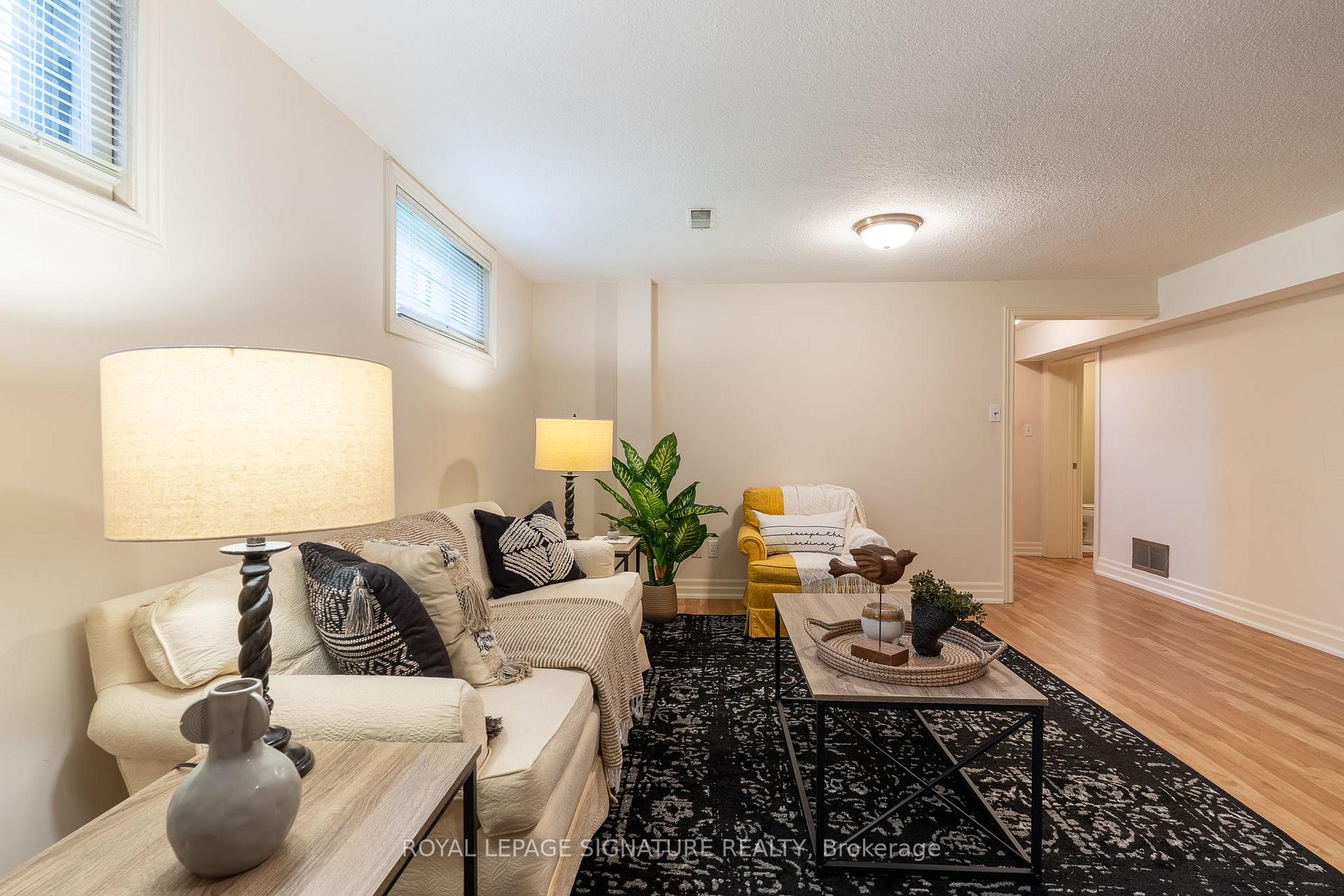 Photo 32 of 38 Danville Drive, North York, St. Andrew-Windfields — HOMEH