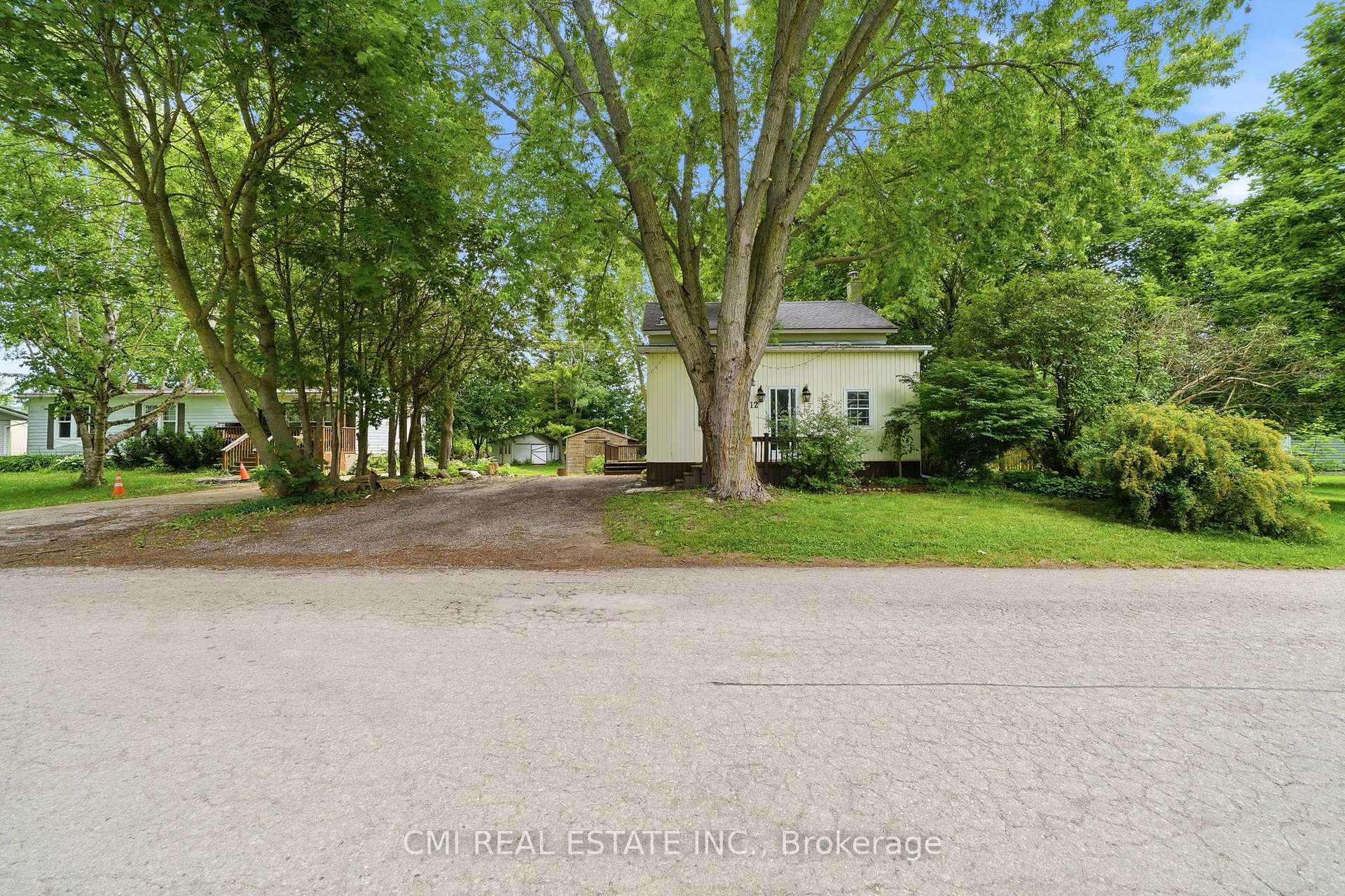 Photo 3 of 12 Argyle Street, Kincardine — HOMEH