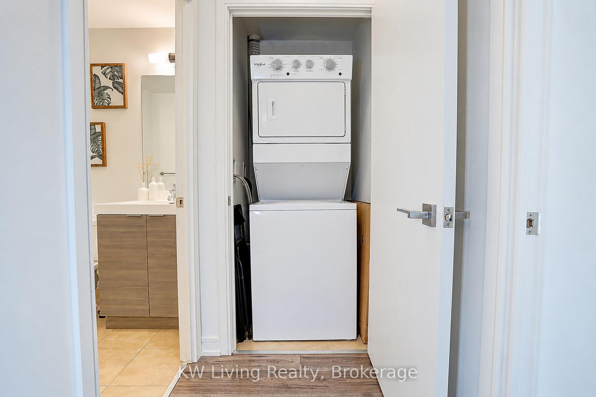 Photo 19 of Unit 220, 621 Sheppard Avenue E, North York, Bayview Village — HOMEH