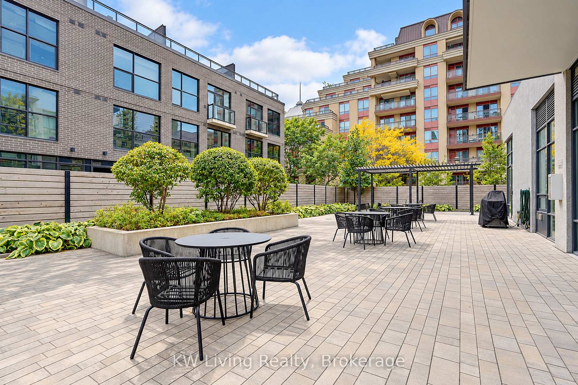 Photo 27 of Unit 220, 621 Sheppard Avenue E, North York, Bayview Village — HOMEH