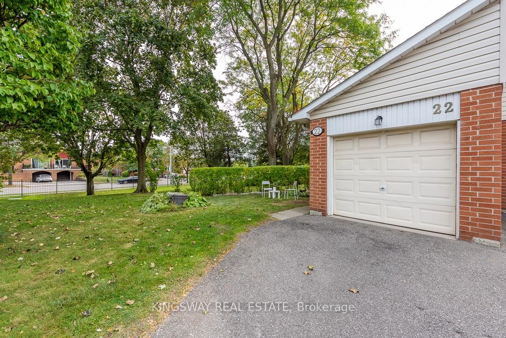 Photo 4 of Unit 22, 525 Meadows Boulevard, Mississauga, Rathwood — HOMEH