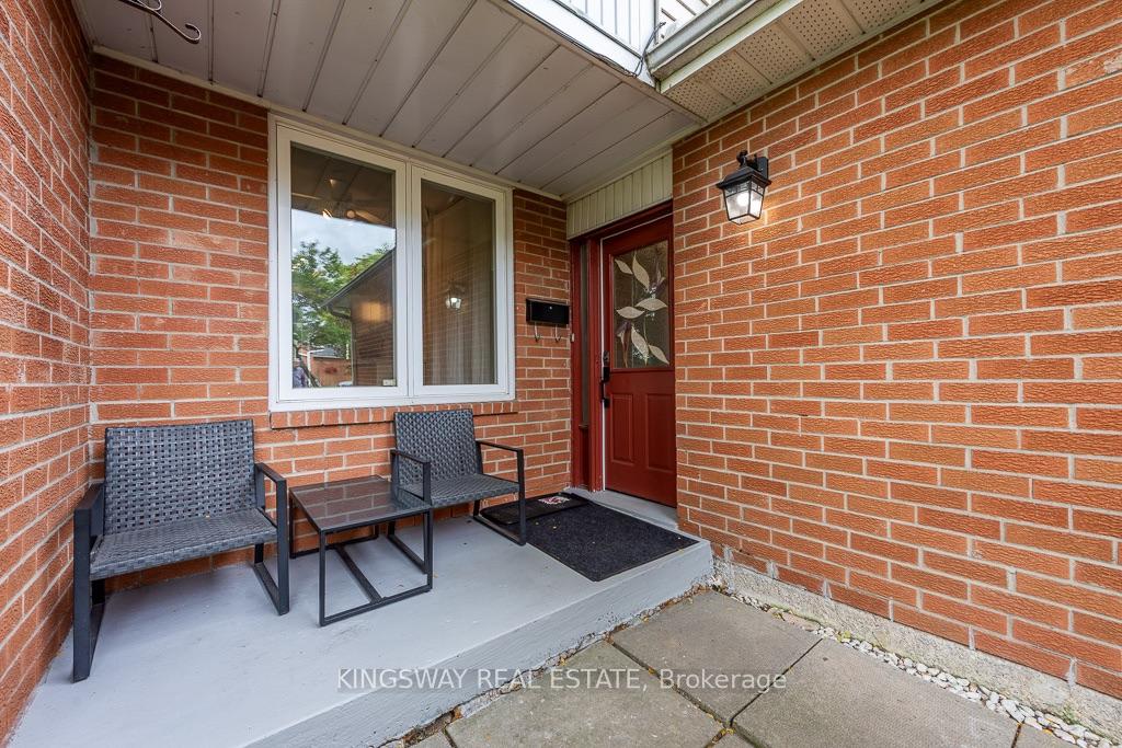 Photo 6 of Unit 22, 525 Meadows Boulevard, Mississauga, Rathwood — HOMEH