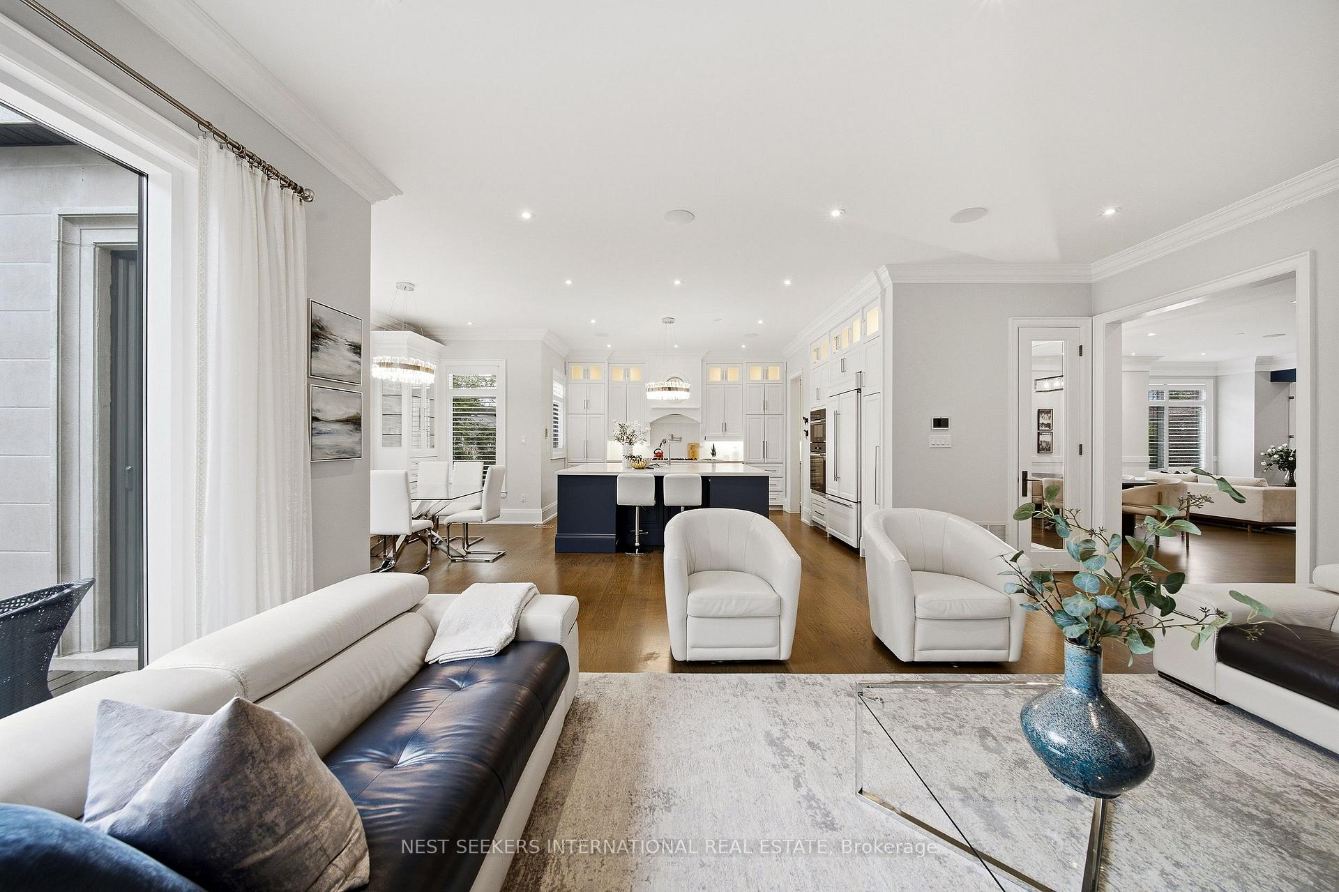 Photo 22 of 111 Codsell Avenue, North York, Bathurst Manor — HOMEH