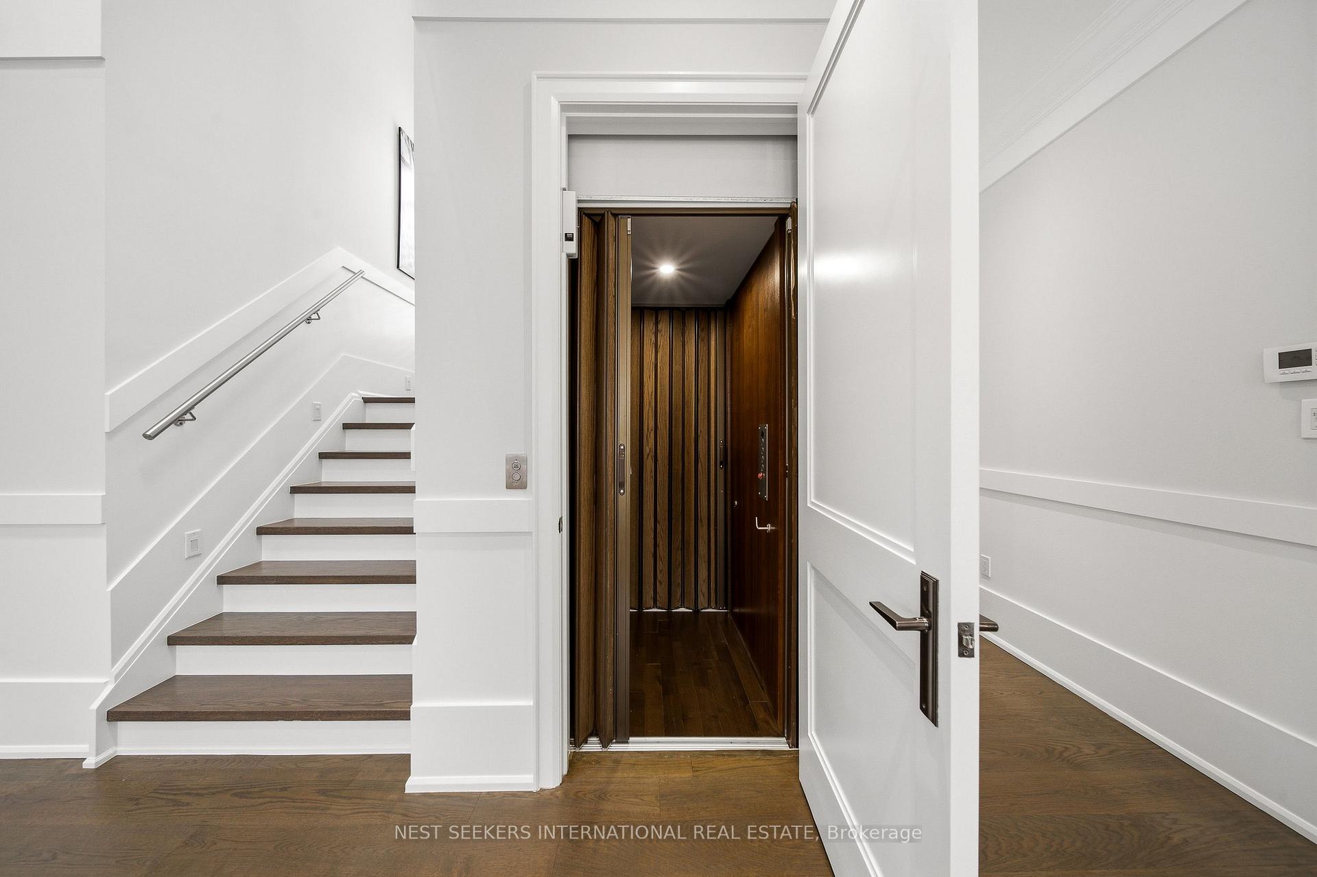 Photo 35 of 111 Codsell Avenue, North York, Bathurst Manor — HOMEH