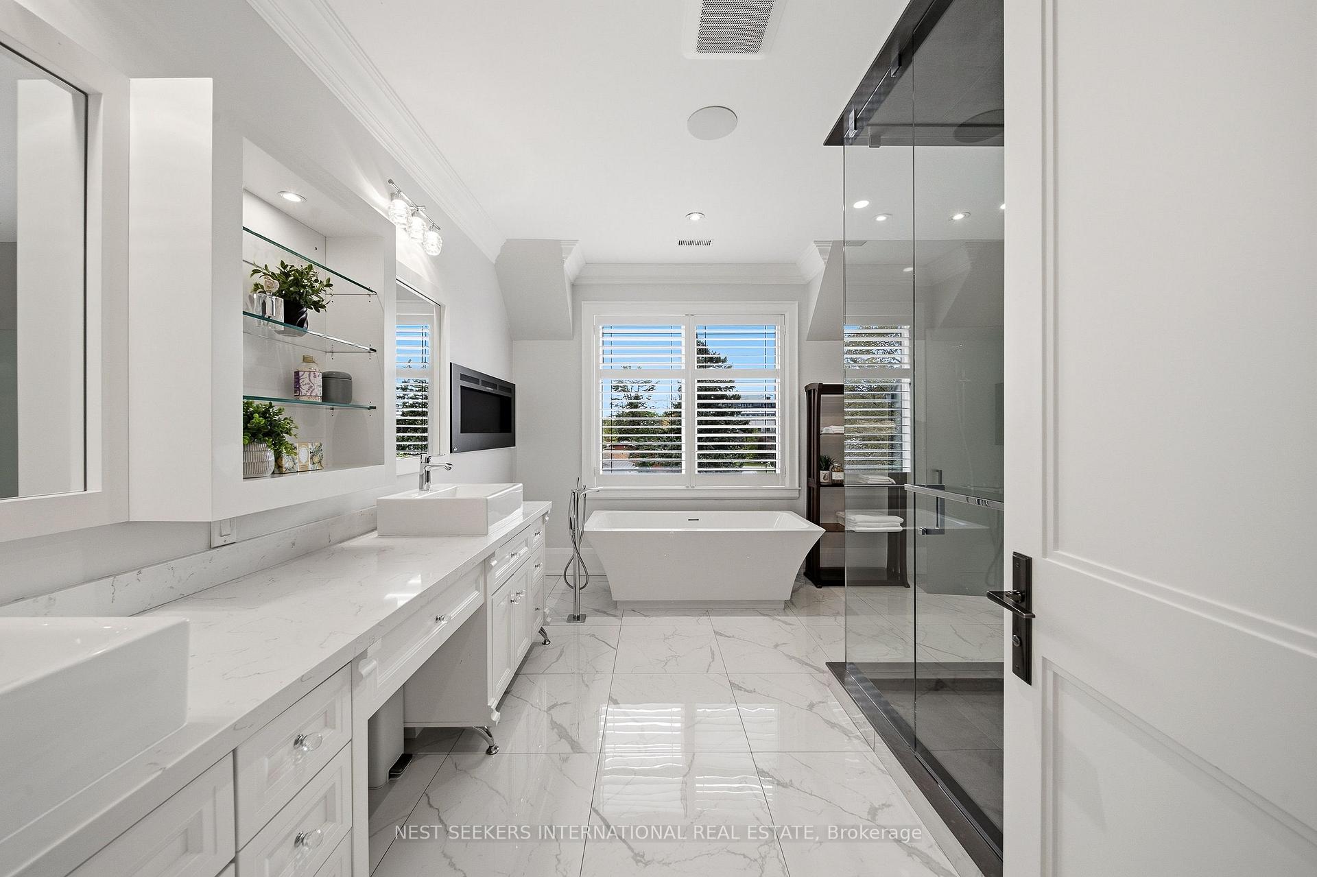 Photo 40 of 111 Codsell Avenue, North York, Bathurst Manor — HOMEH