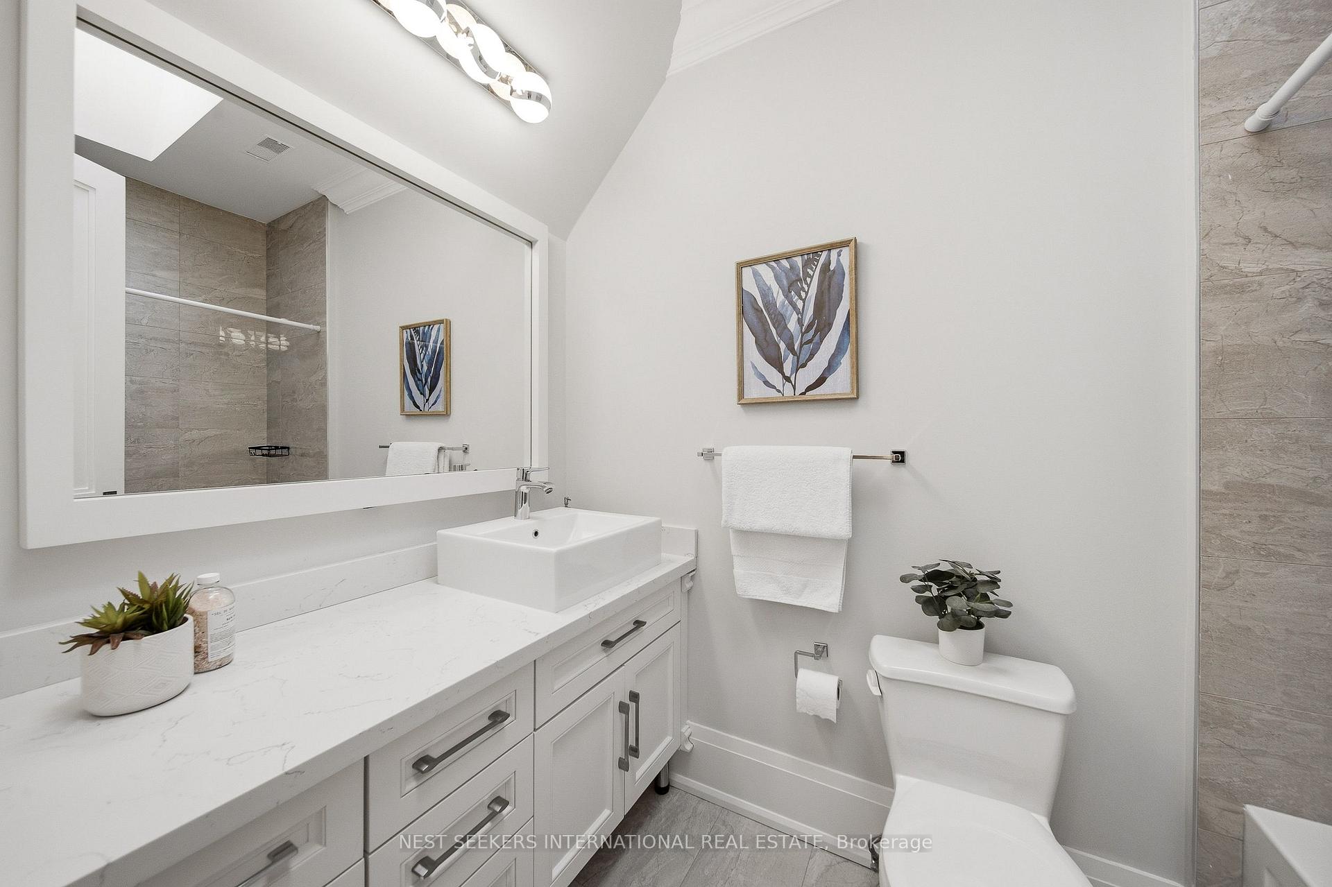Photo 43 of 111 Codsell Avenue, North York, Bathurst Manor — HOMEH