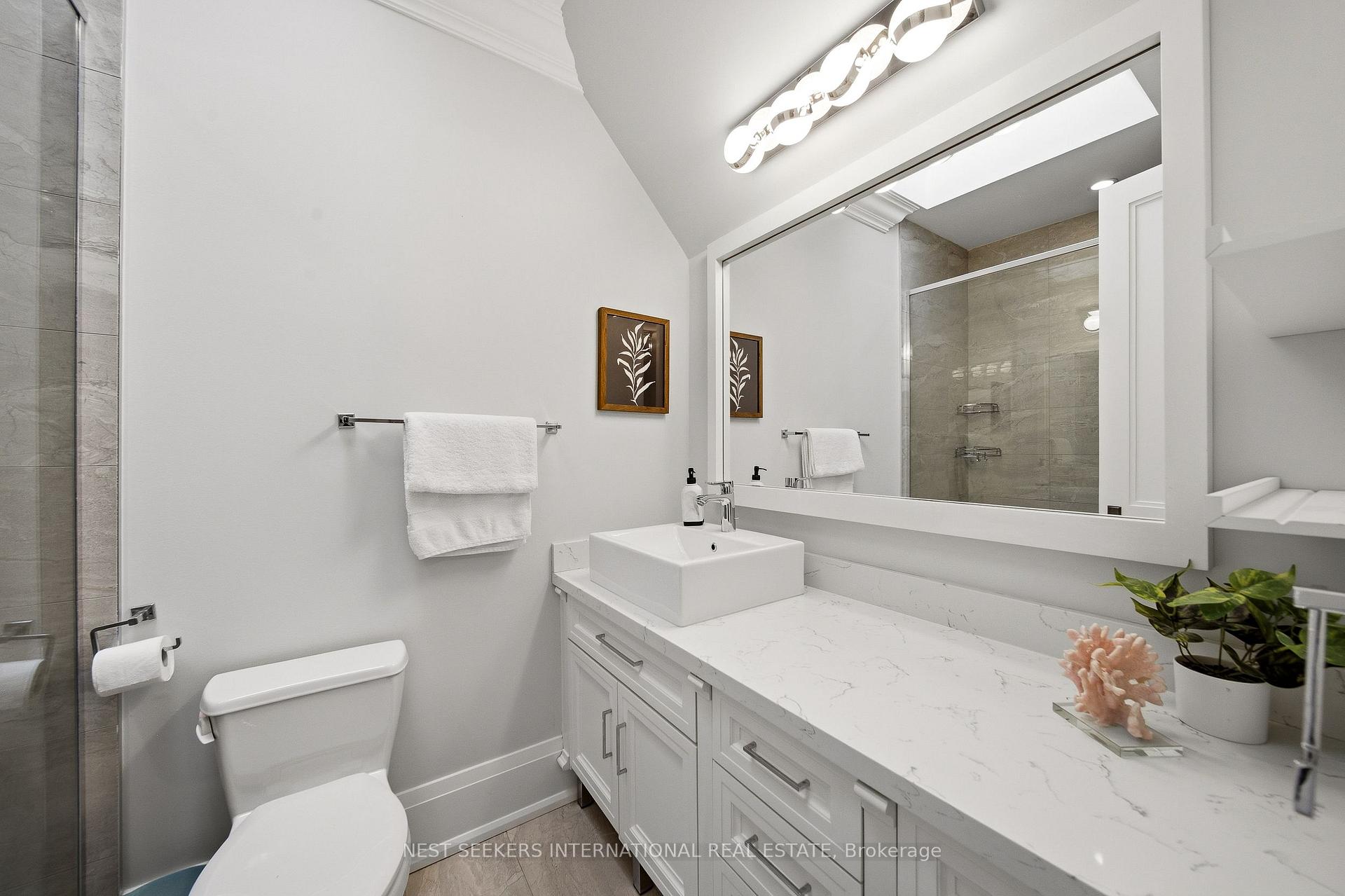 Photo 47 of 111 Codsell Avenue, North York, Bathurst Manor — HOMEH