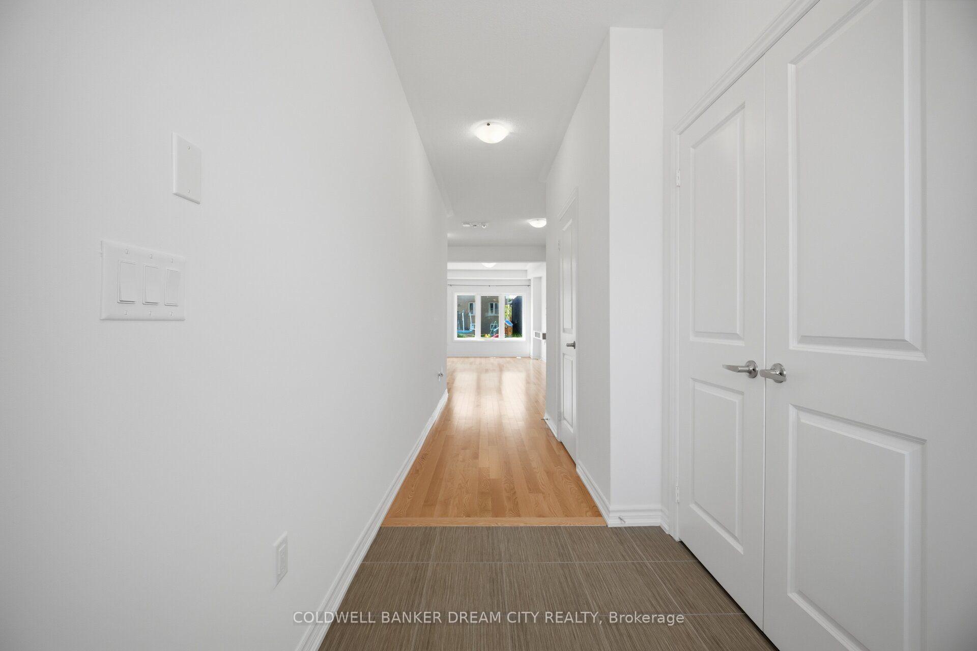 Photo 7 of 420 Vandusen Avenue, Southgate — HOMEH
