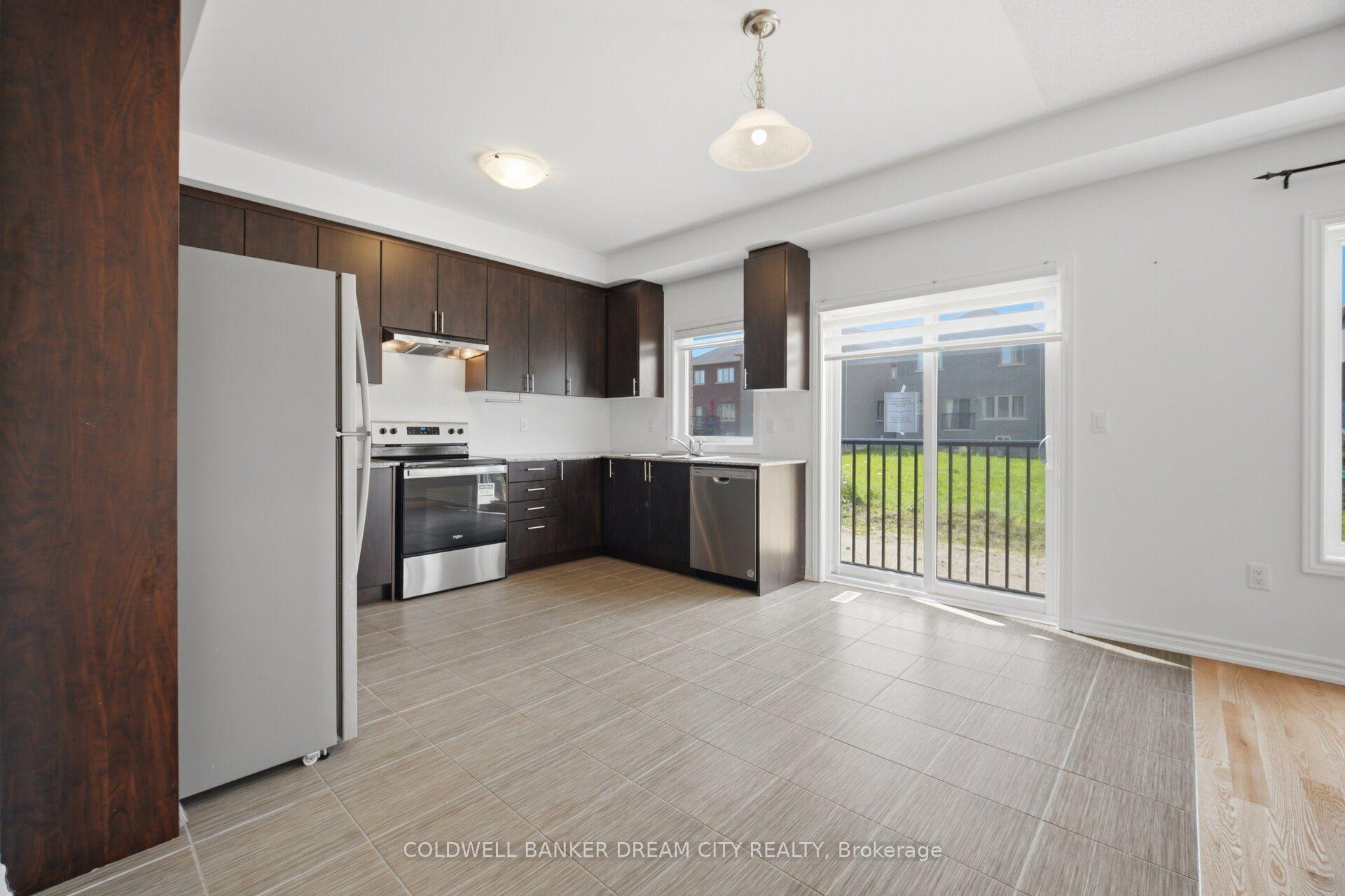 Photo 12 of 420 Vandusen Avenue, Southgate — HOMEH