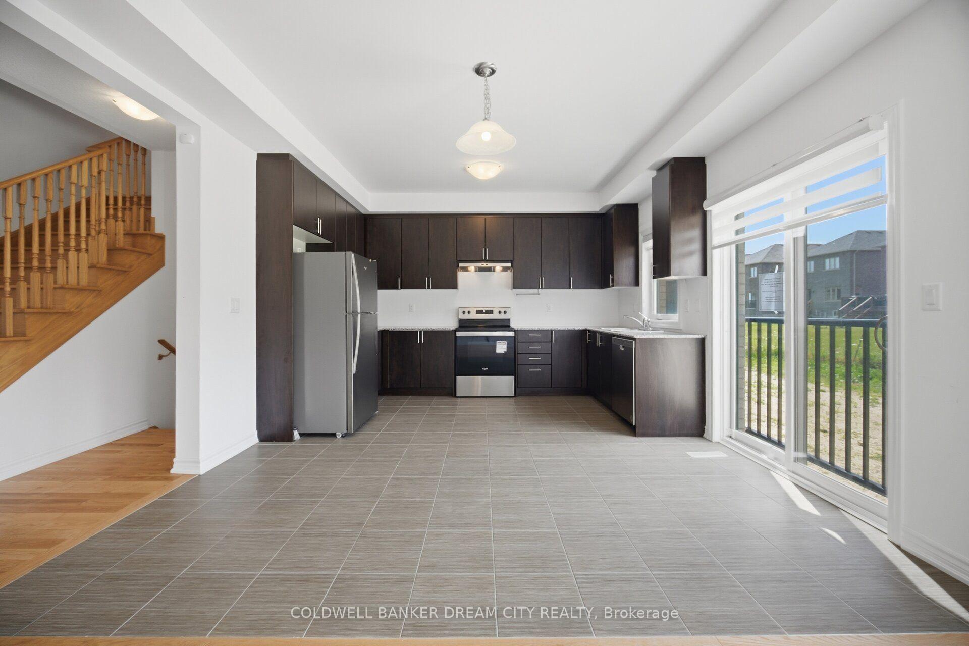 Photo 13 of 420 Vandusen Avenue, Southgate — HOMEH
