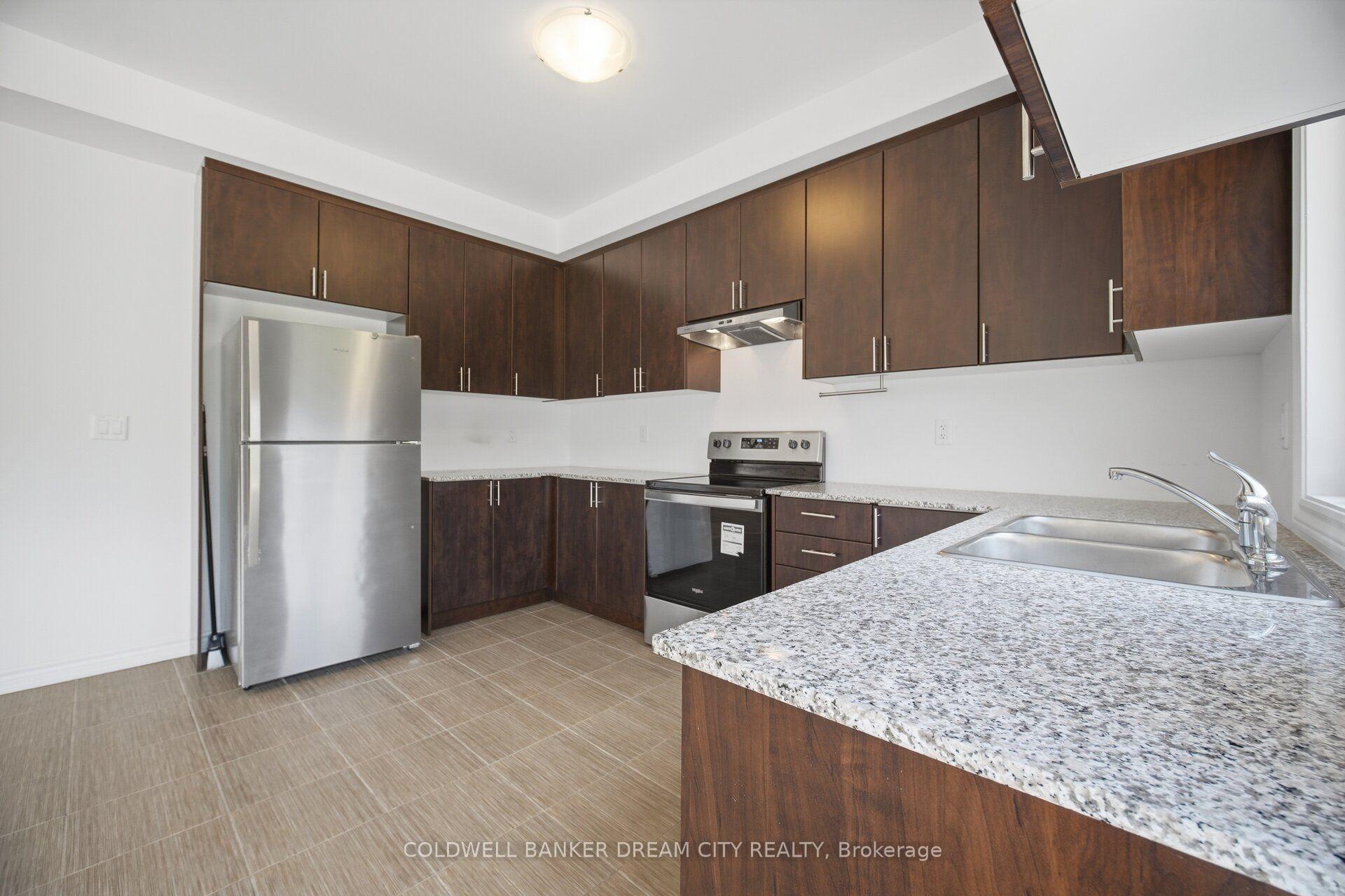 Photo 14 of 420 Vandusen Avenue, Southgate — HOMEH