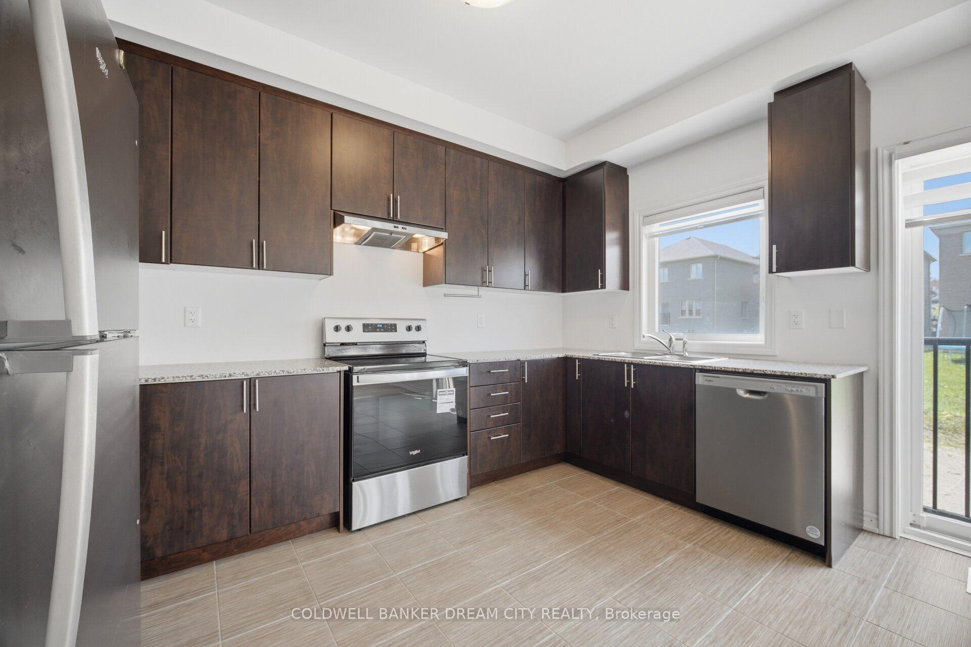 Photo 16 of 420 Vandusen Avenue, Southgate — HOMEH